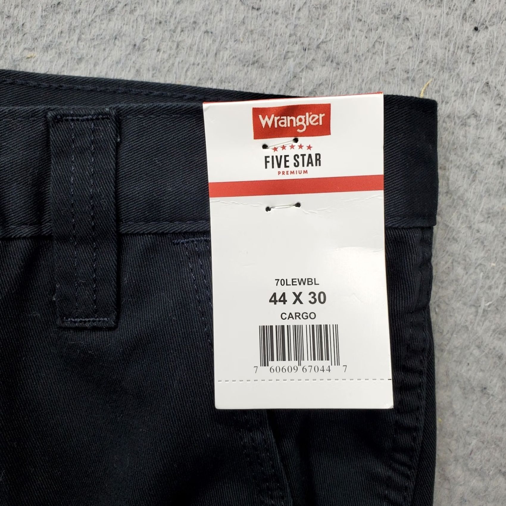 Wrangler Wrangler Mens Cargo Pants 44x30 Black Twill Relaxed Pocket Cargo Pocket 70LEWBL - 100% Cotton, Button, Zipper, Straight, Size 44, NWT Size US 44 / EU 60 - 7 Thumbnail