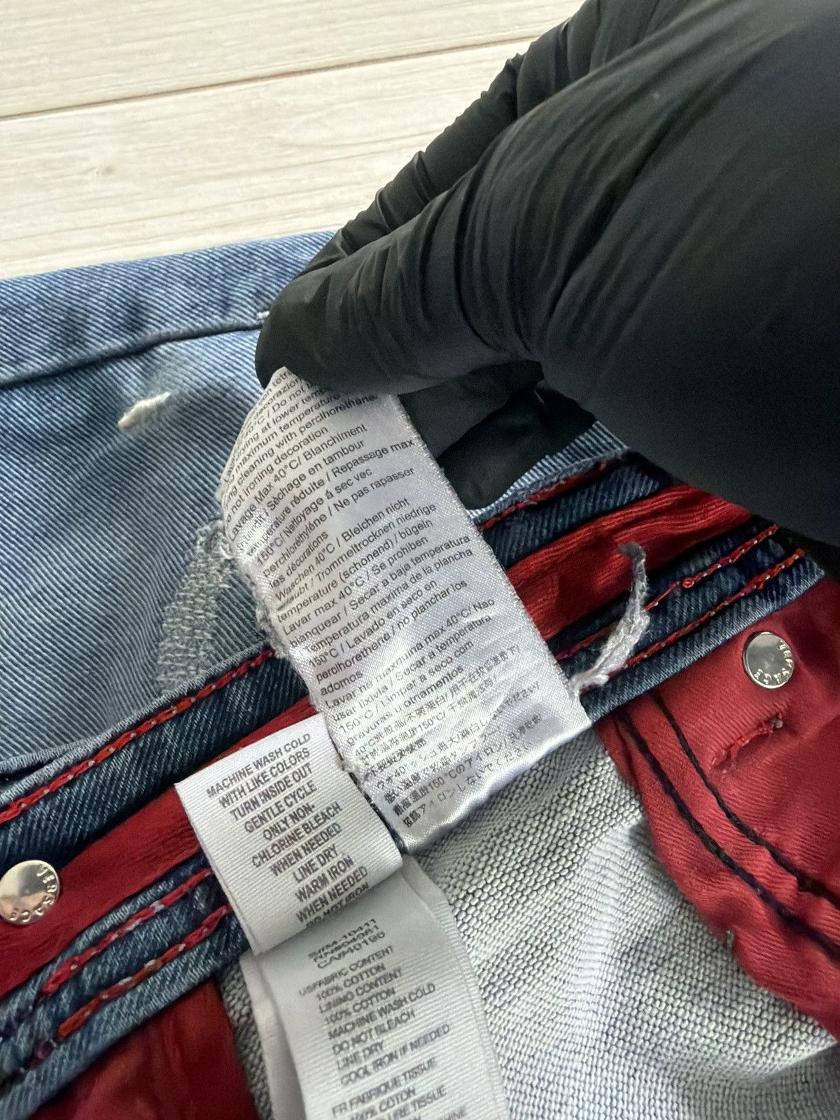 Versace Vintage Versace Classic Big Logo Baggy Jeans 90s Size US 36 / EU 52 - 20 Thumbnail