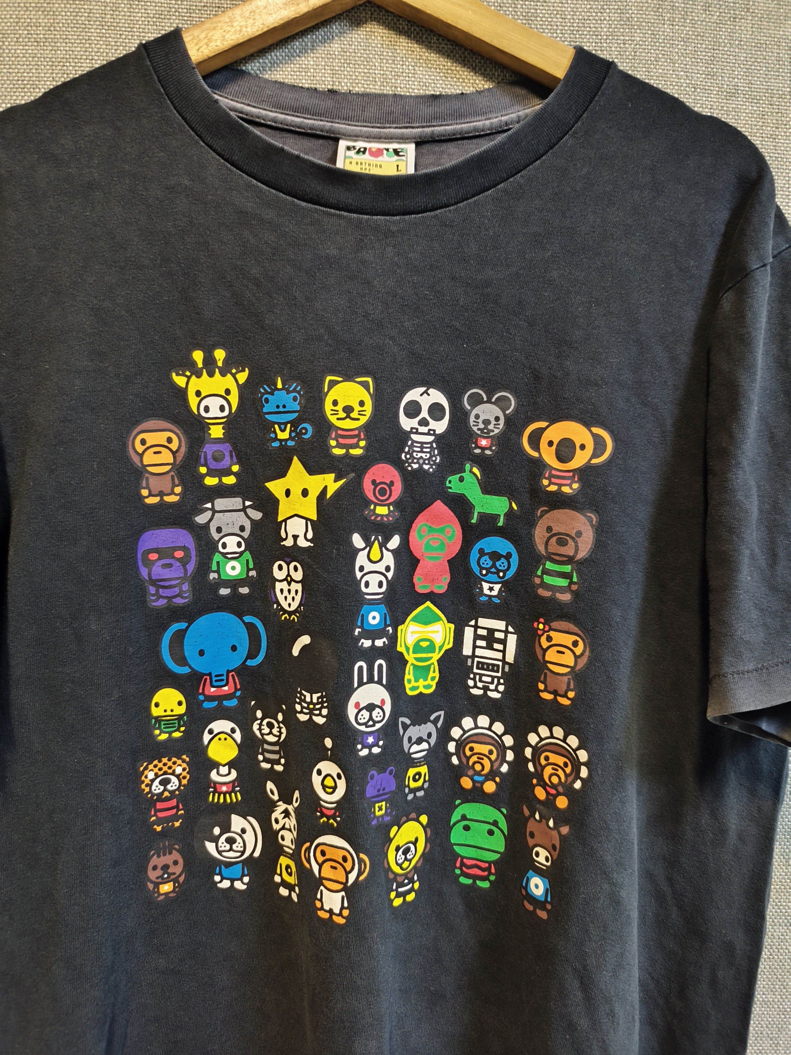Bape Baby Milo A to Z Tee Size US L / EU 52-54 / 3 - 4 Thumbnail
