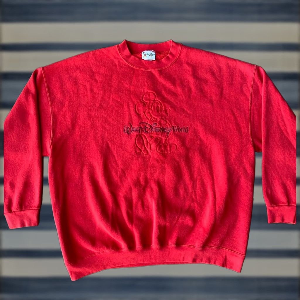 Disney VINTAGE Walt Disney World Mickey Mouse Embroidered Sweatshirt Red 2XL Crew Neck Pullover Unisex Adults Graphic Print 90s Theme Size US XXL / EU 58 / 5 - 1 Thumbnail