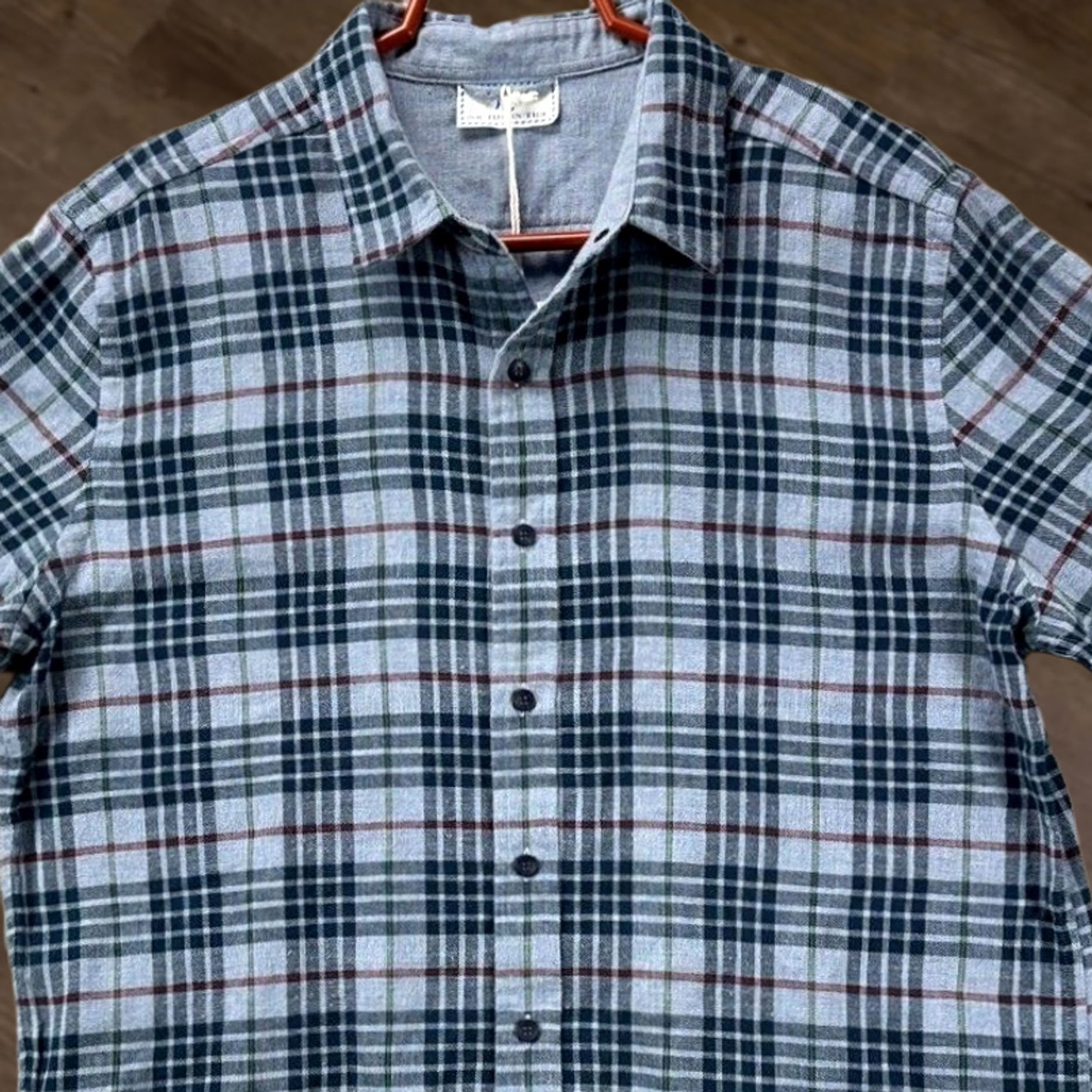 Southern Tide VINTAGE? No. Southern Tide Flannel Shirt Men M Grey Plaid Snap Button A1 Size US M / EU 48-50 / 2 - 1 Thumbnail