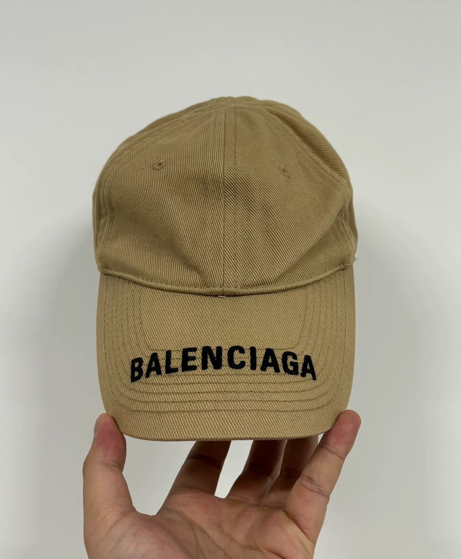 Balenciaga Balenciaga Retro Embroidered Beige Hat one size Men Size ONE SIZE - 1 Thumbnail