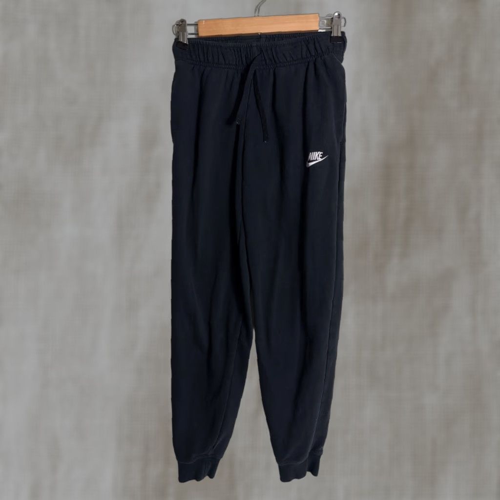 Nike Nike Sportswear Sweatpants Women XS Black Jogger Size 26" / US 2 / IT 38 - 1 Thumbnail