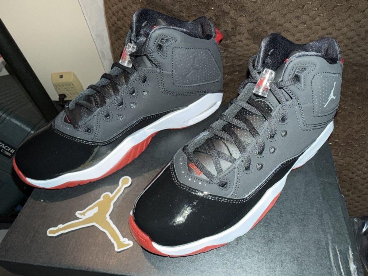 Jordan Brand Nike Air Jordan B’ Loyal, New w/ Box, Lace Locks & Sticker! Size US 7 / EU 40 - 2 Thumbnail