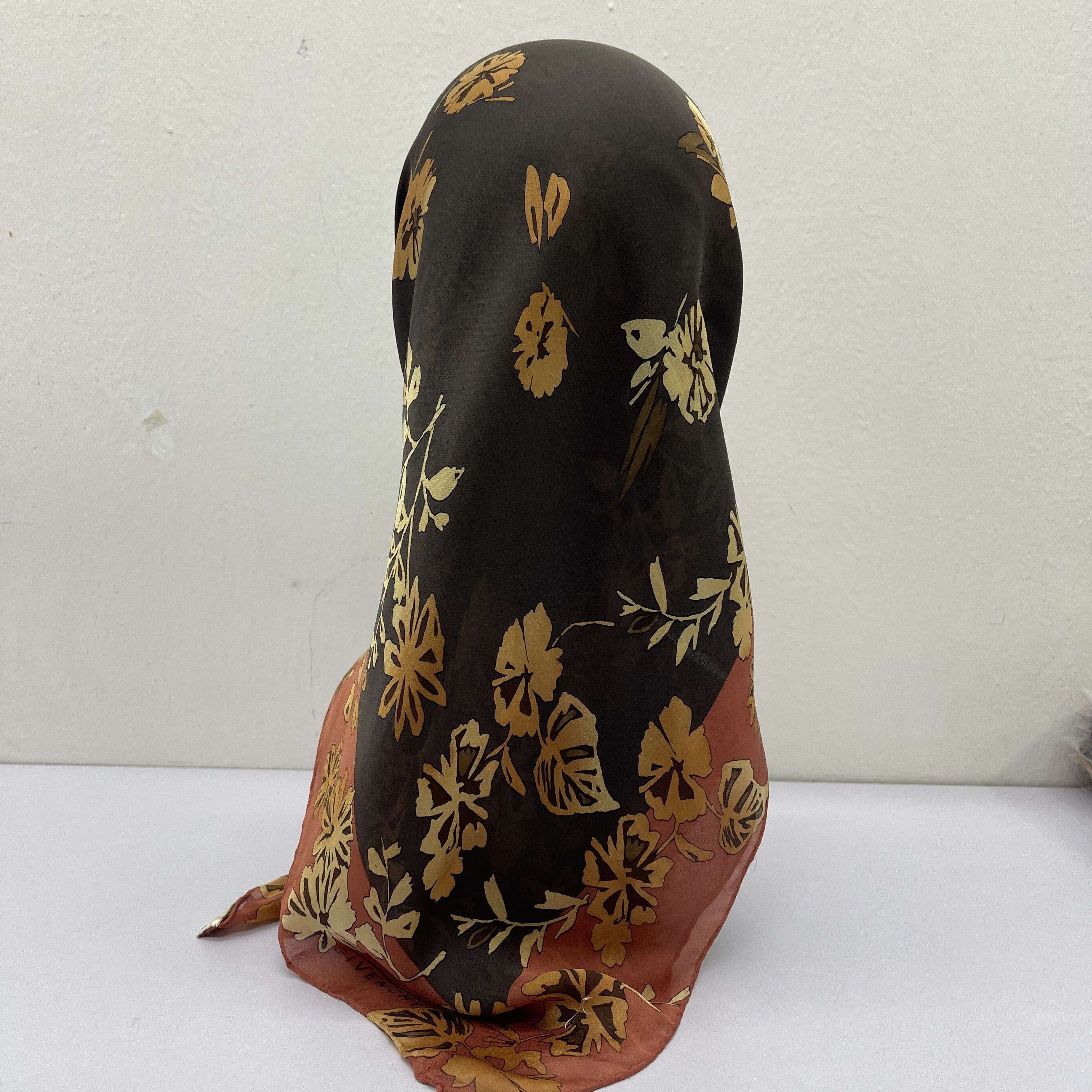 Givenchy Vintage Givenchy Silk Scarf - S7040 Size ONE SIZE - 2 Thumbnail