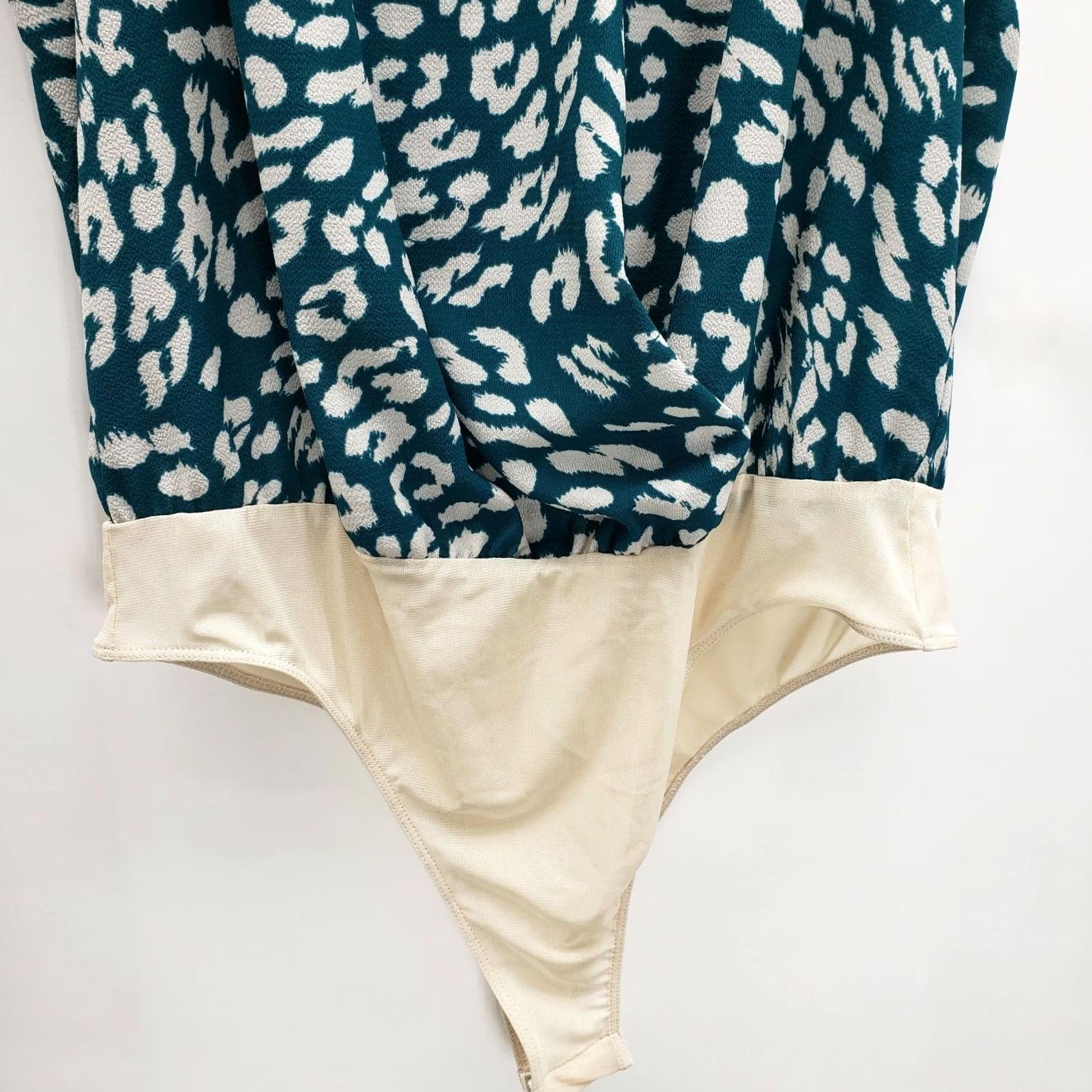 Vintage Lush floral key hole bodysuit size XL green white NEW Women's Size XL / US 12-14 / IT 48-50 - 6 Thumbnail