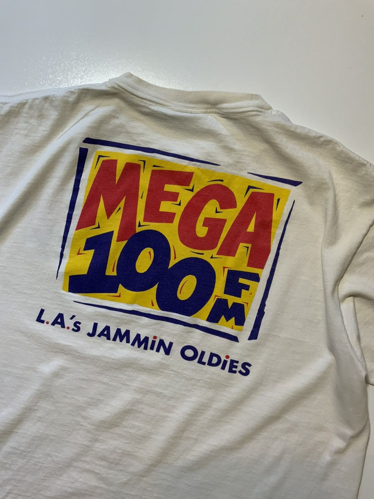 Vintage KCMG 100 FM Los Angeles Jammin Oldies Radio Station T-Shirt Size US XL / EU 56 / 4 - 5 Thumbnail