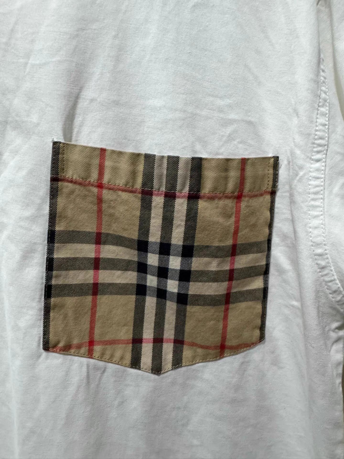 Burberry Burberry Crew Neck Check Pocket Short Sleeve T-Shirt K13 Size XS / US 0-2 / IT 36-38 - 3 Thumbnail