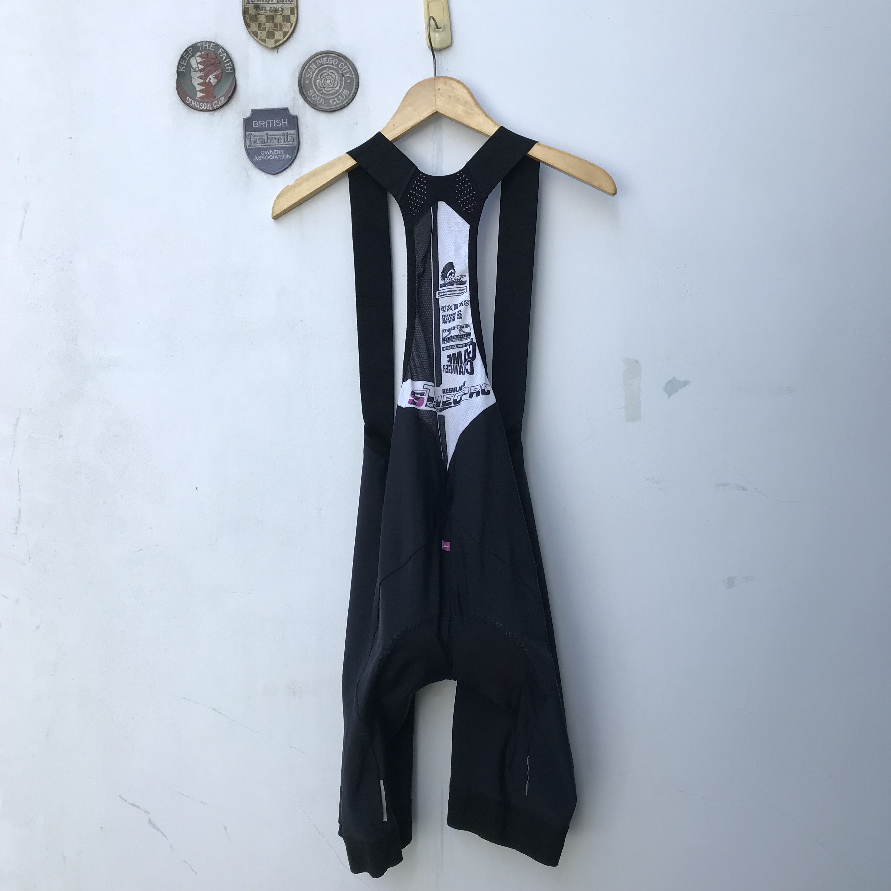 Designer × GOREWEAR × Swissgear Assos T.neoPro_s7 bib shorts Bike Jersey short pants black Size US 34 / EU 50 - 17 Thumbnail