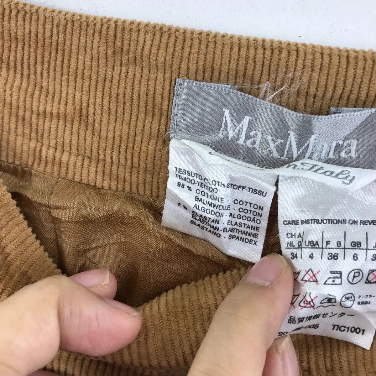 Max Mara Vintage MAX MARA Made In Italy Yoke Panel Midi Box Pleats Size 28" / US 6 / IT 42 - 6 Thumbnail