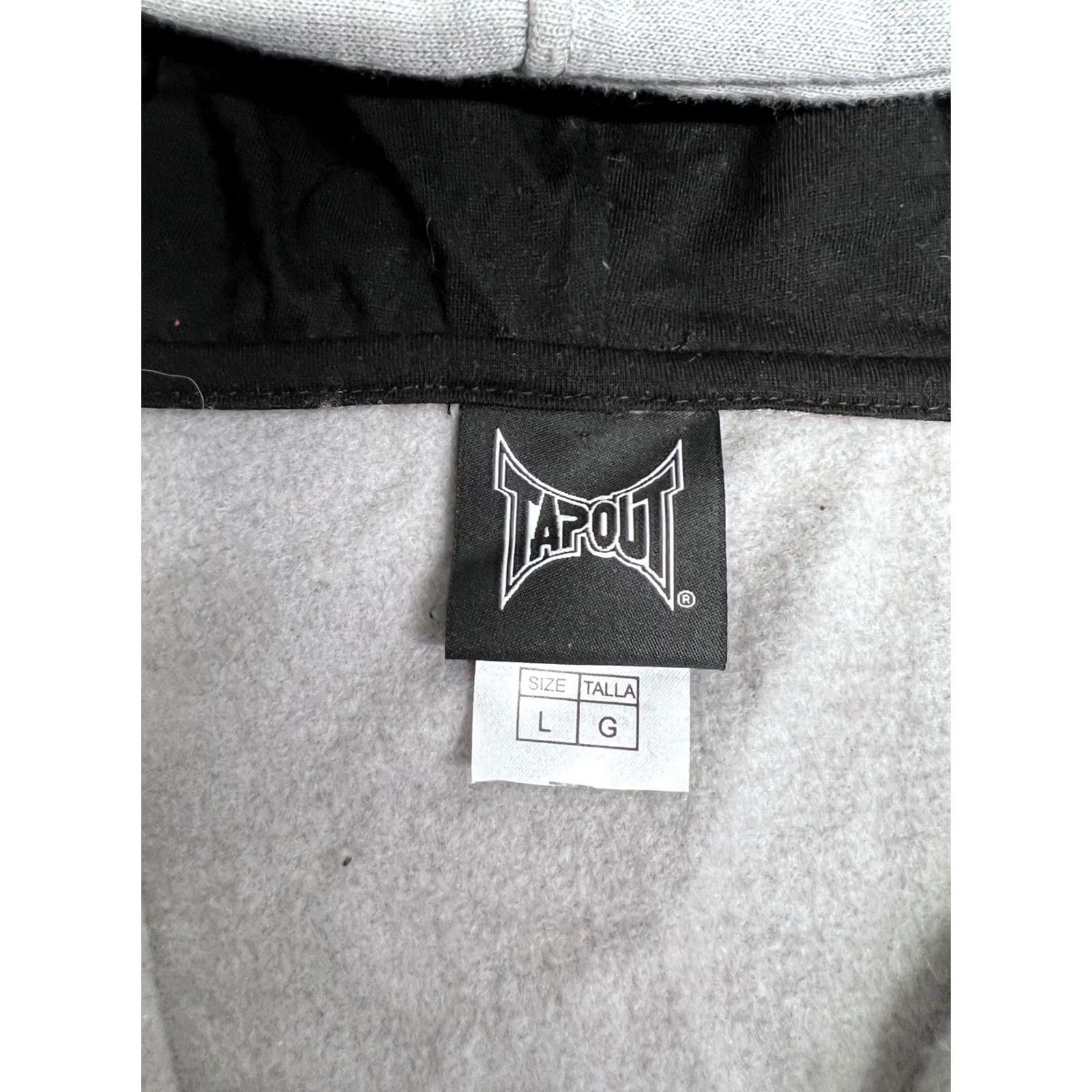 Tapout Tapout Full Zip Hoodie NWT Red Black Gray Colorblock Logo Mens L Sleeve Zip Up Hooded Sweatshirt Clothing Size US L / EU 52-54 / 3 - 6 Thumbnail