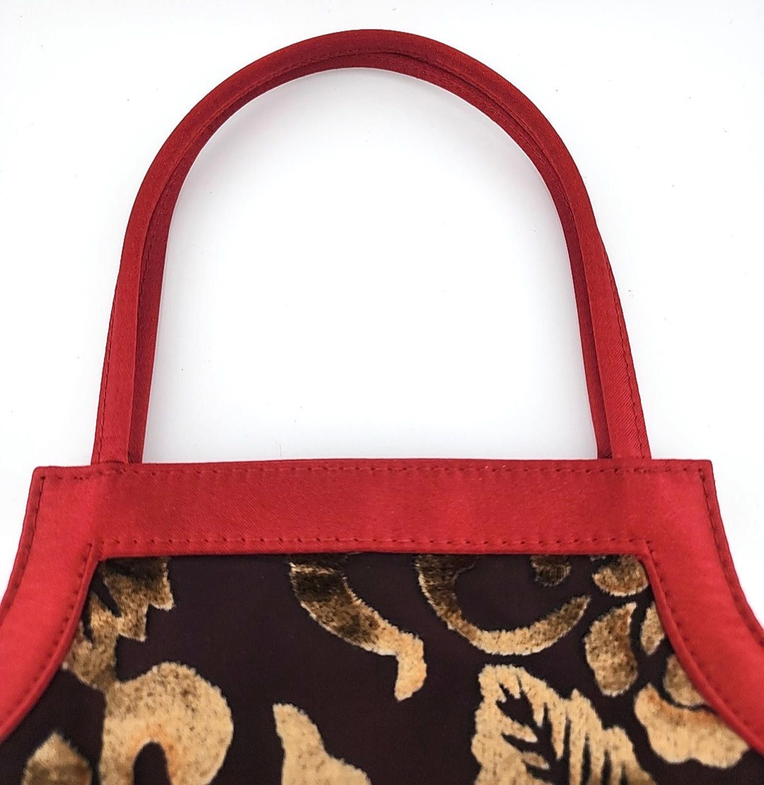 Other Victoria's Secret Purse Red/Gold Floral Small Handbag Size ONE SIZE - 3 Thumbnail