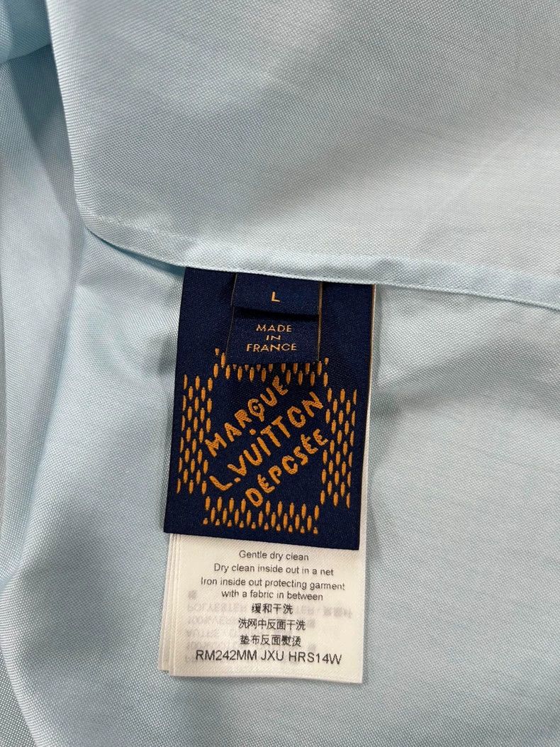 Louis Vuitton Louis Vuitton Sky blue beaded logo short sleeve shirt Size US L / EU 52-54 / 3 - 6 Thumbnail