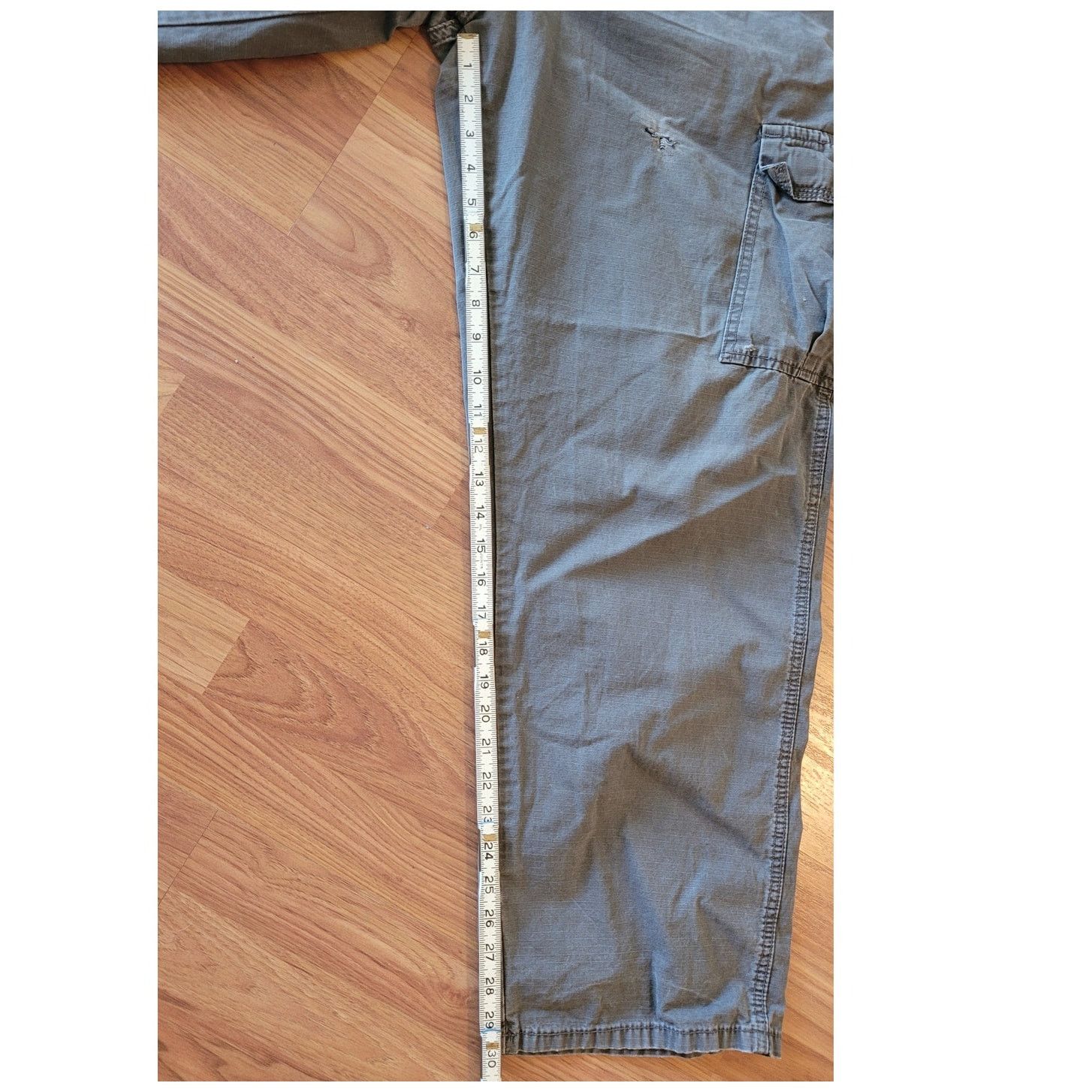 Wrangler Wrangler Authentic issue Camo Green Denim Jeans -Men's 39x30 Size US 39 - 7 Thumbnail