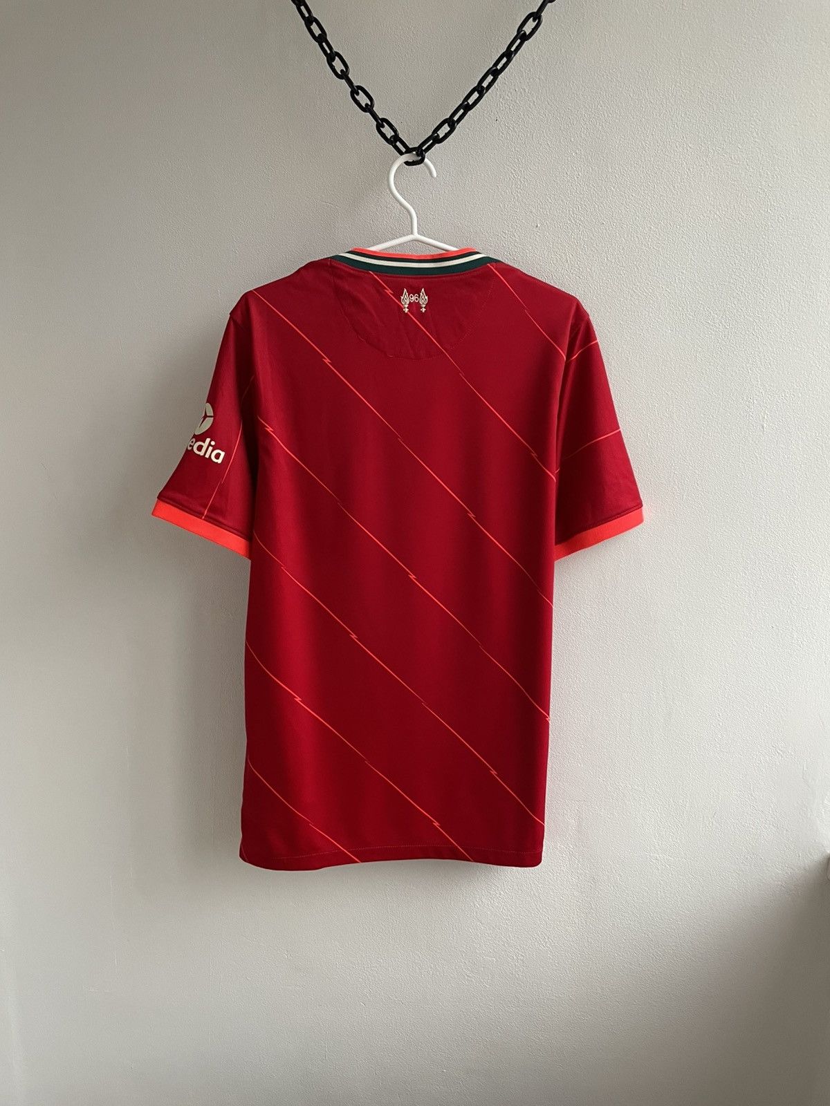 Nike Liverpool 2021 2022 Home Shirt Football Soccer Jersey Nike Size US M / EU 48-50 / 2 - 15 Thumbnail