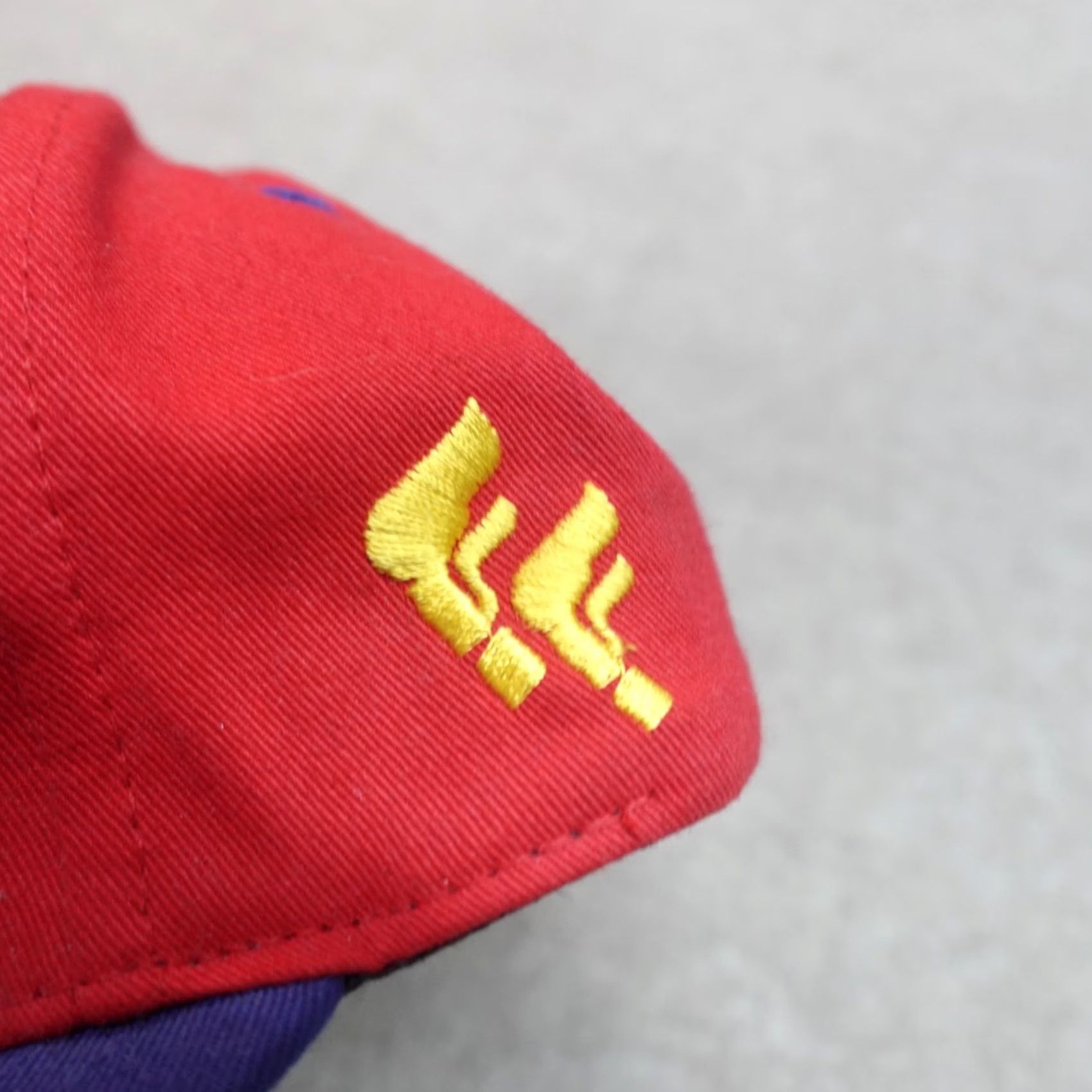 Vintage VINTAGE American Vintage Hat Red Corduroy Snapback Adjustable Men Universally Made in USA Fantastic Four Size ONE SIZE - 2 Thumbnail
