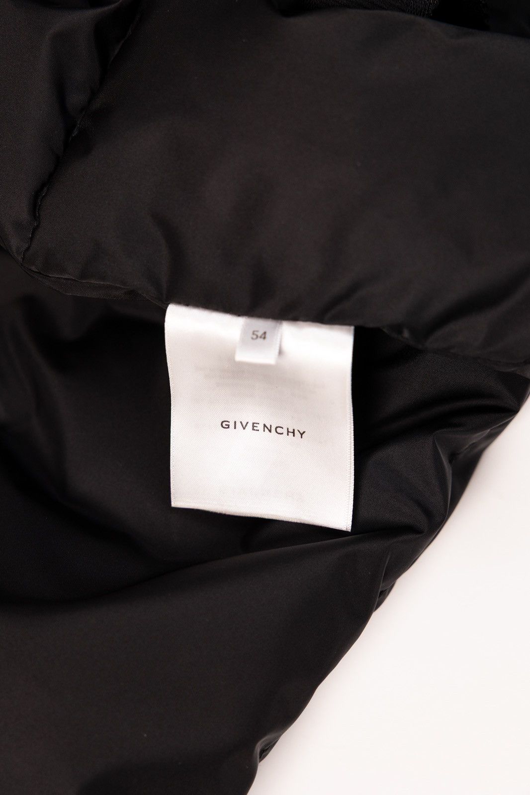 Givenchy Givenchy Buckle Puffer Vest Size US L / EU 52-54 / 3 - 9 Thumbnail