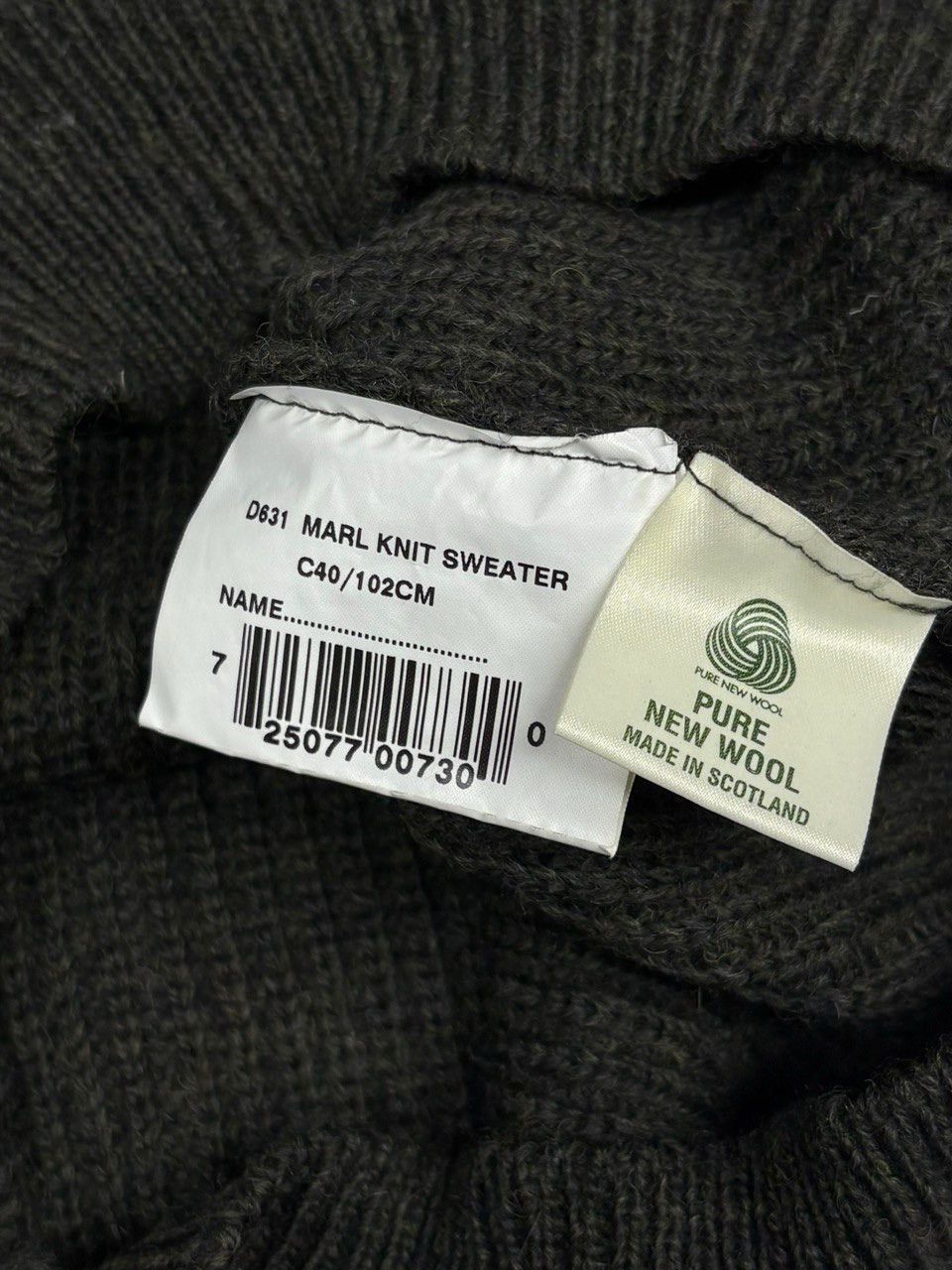 Barbour Barbour Knit Sweater Ribbed Military Scotland Wool V-Neck Size US L / EU 52-54 / 3 - 13 Thumbnail