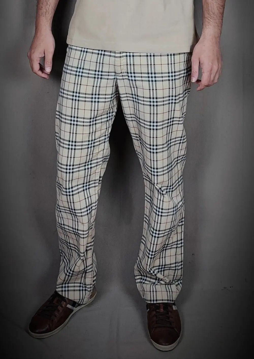Burberry pants M