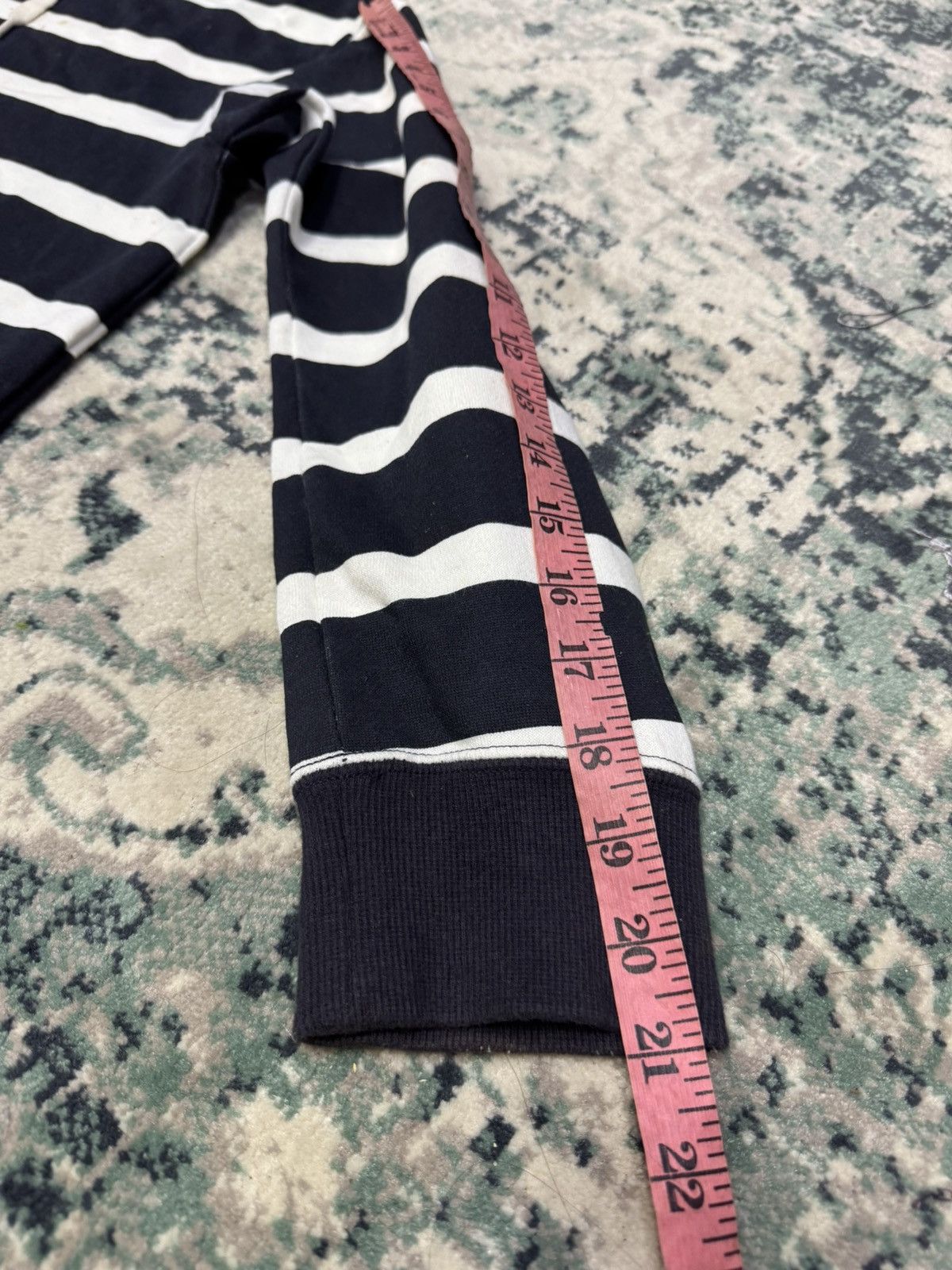 Issey Miyake × mercibeaucoup MERCI EAUCOUP ISSEY MIYAKE FAUX FUR POCKETS STRIPED HOODIE Size US M / EU 48-50 / 2 - 8 Thumbnail