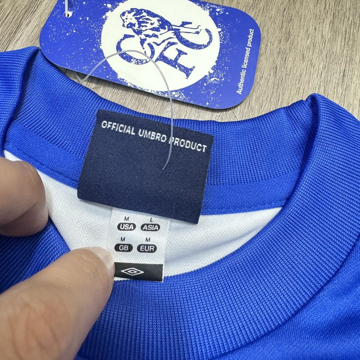 Umbro Chelsea 2000s training sweater (bnwt) Size US M / EU 48-50 / 2 - 8 Thumbnail