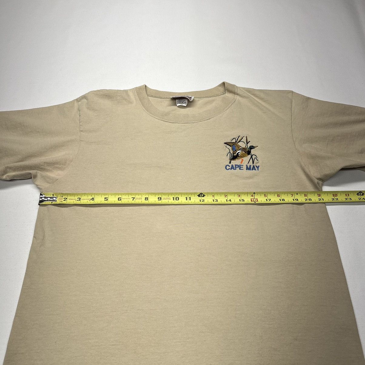 Vintage VTG Cape May Tee Shirt Beige Embroidered Bird New Jersey USA Size US L / EU 52-54 / 3 - 19 Thumbnail