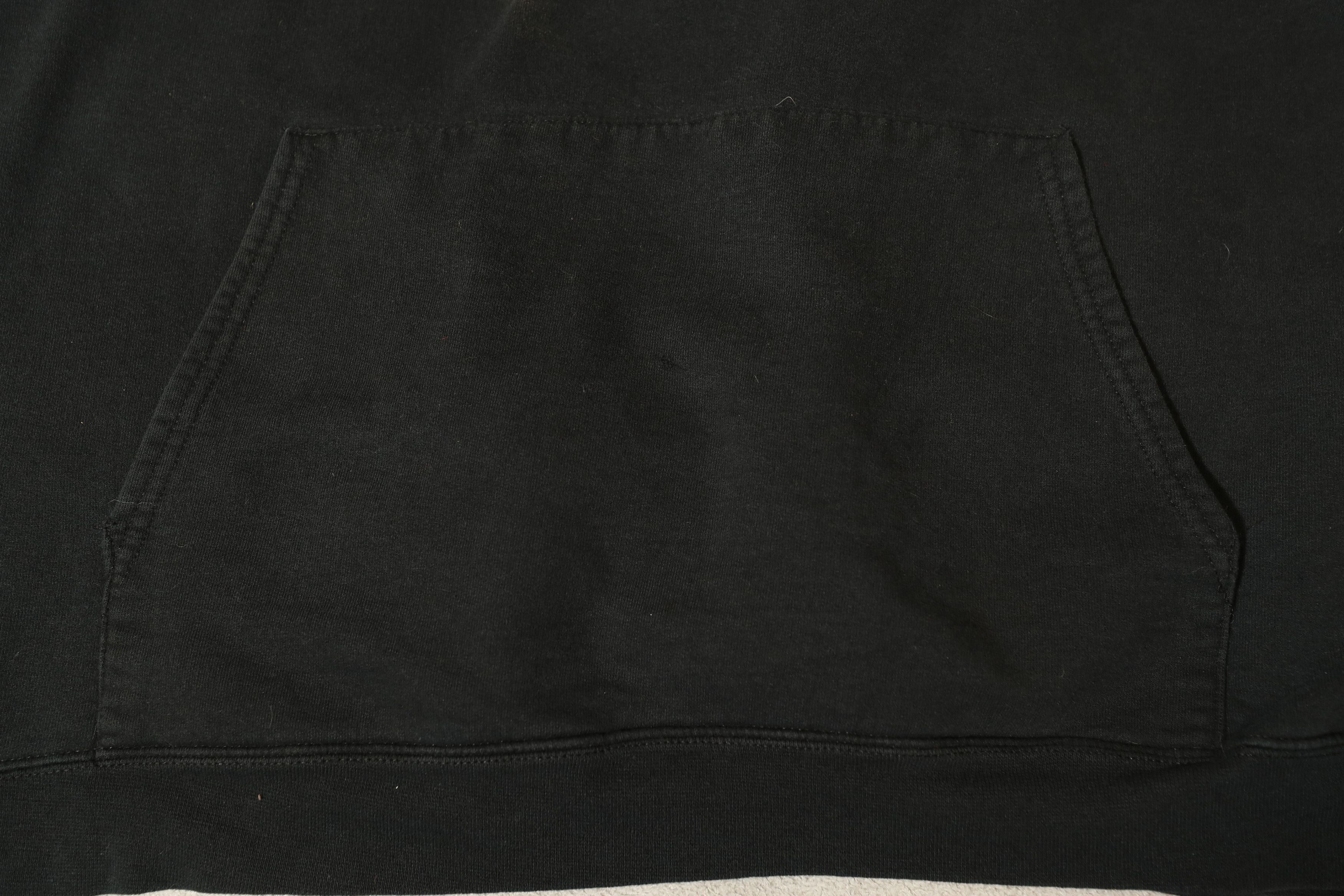 Band Tees × Hanes × Vintage Vintage 2005 Motley Crue Hoodie (XXL) Size US XXL / EU 58 / 5 - 6 Thumbnail