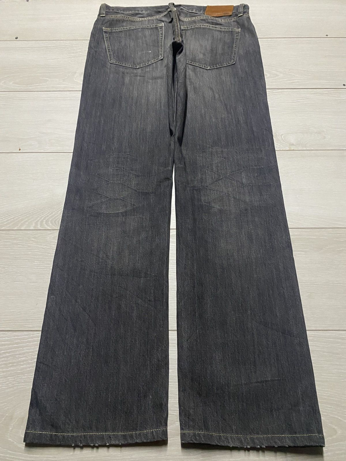 Uniqlo Vintage Japanese Brand Uniqlo Black Denim Loose Jeans Size US 34 / EU 50 - 2 Thumbnail