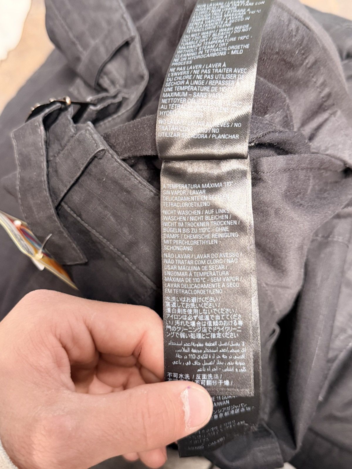 Balenciaga Balenciaga cargo Flared Pants Size US 34 / EU 50 - 8 Thumbnail
