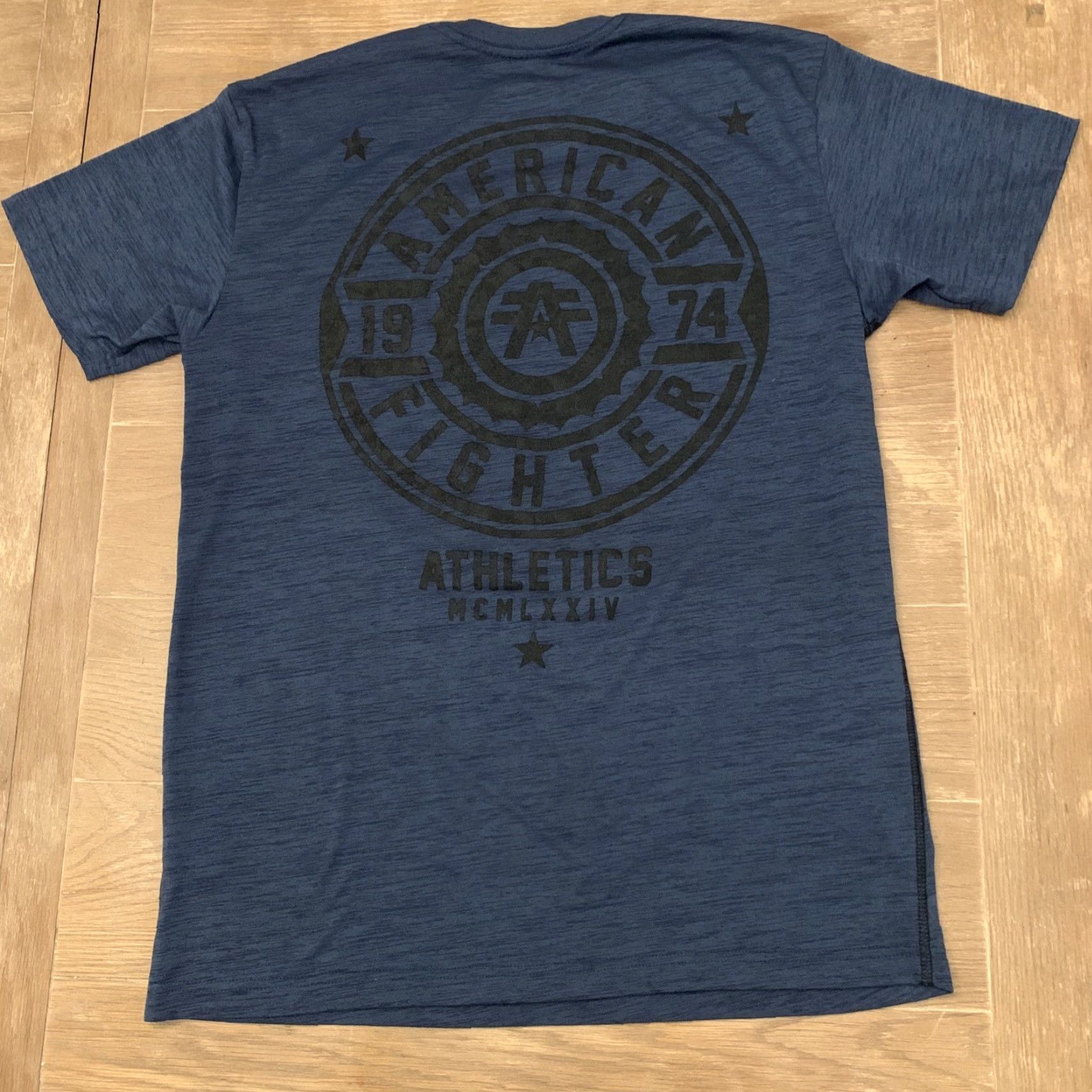 Vintage AMERICAN FIGHTER T-Shirt FAIR GROVE Athletic XL Blue Crew Neck Short Sleeve Men Casual Streetwear Size US XL / EU 56 / 4 - 4 Thumbnail