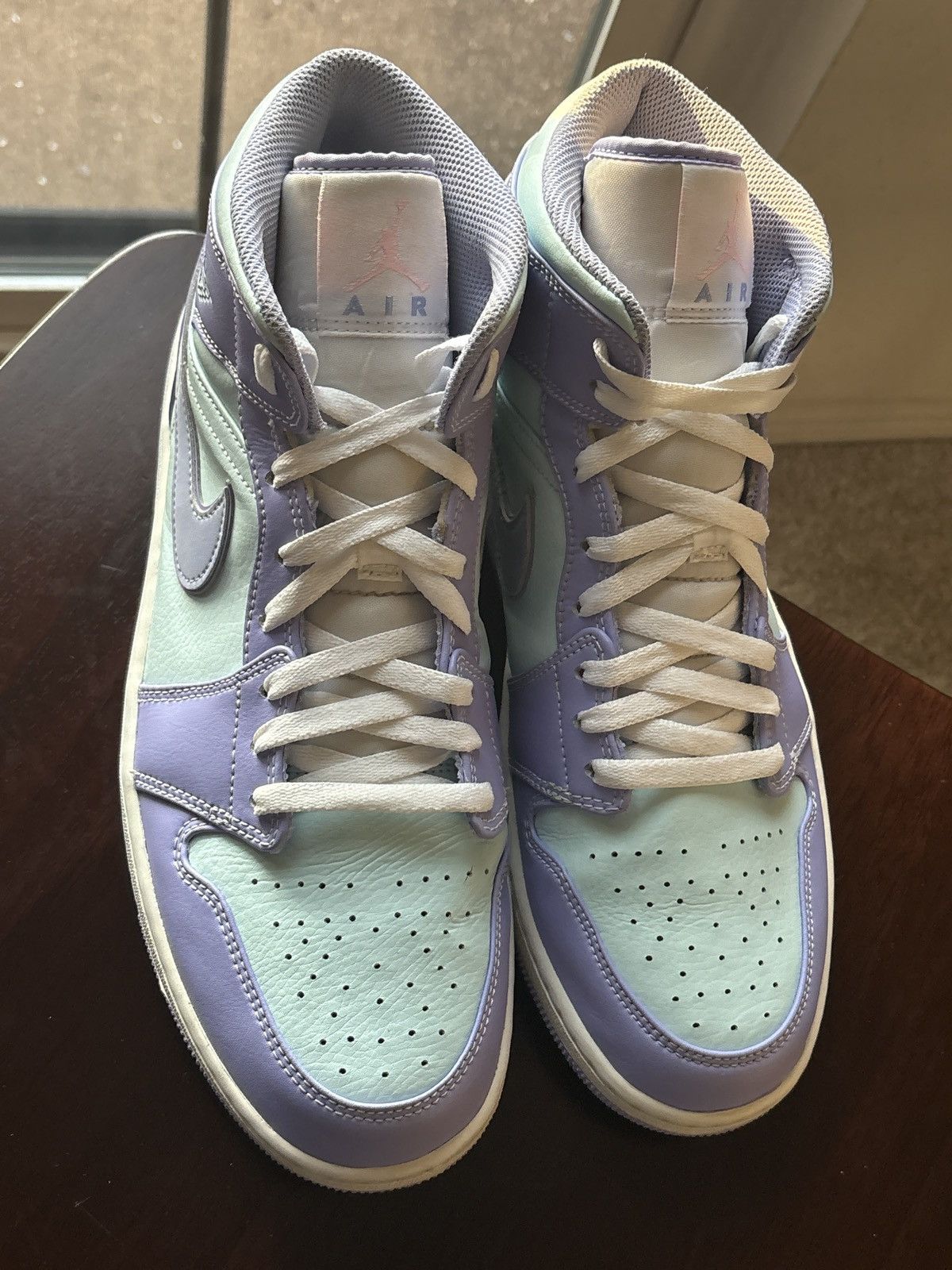 Nike Air Jordan 1 Mid Purple Pulse Size US 13 / EU 46 - 3 Thumbnail