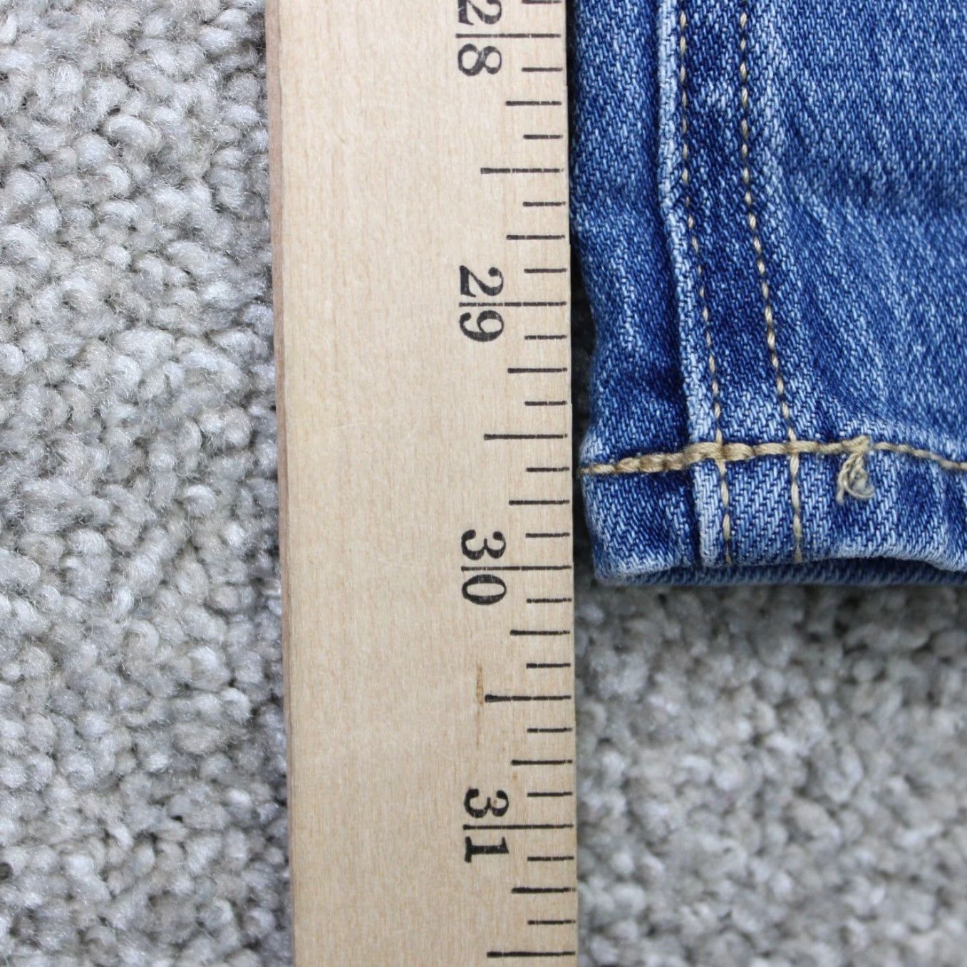 Old Navy Old Navy Jeans Women 10 Blue Mid-Rise WOW Boyfriend Denim (34x30) Size 10 Regular Stretch Jeans Womens Old Navy Boyfriend Blue Denim 5-Pocket Size 32" / US 10 / IT 46 - 3 Thumbnail