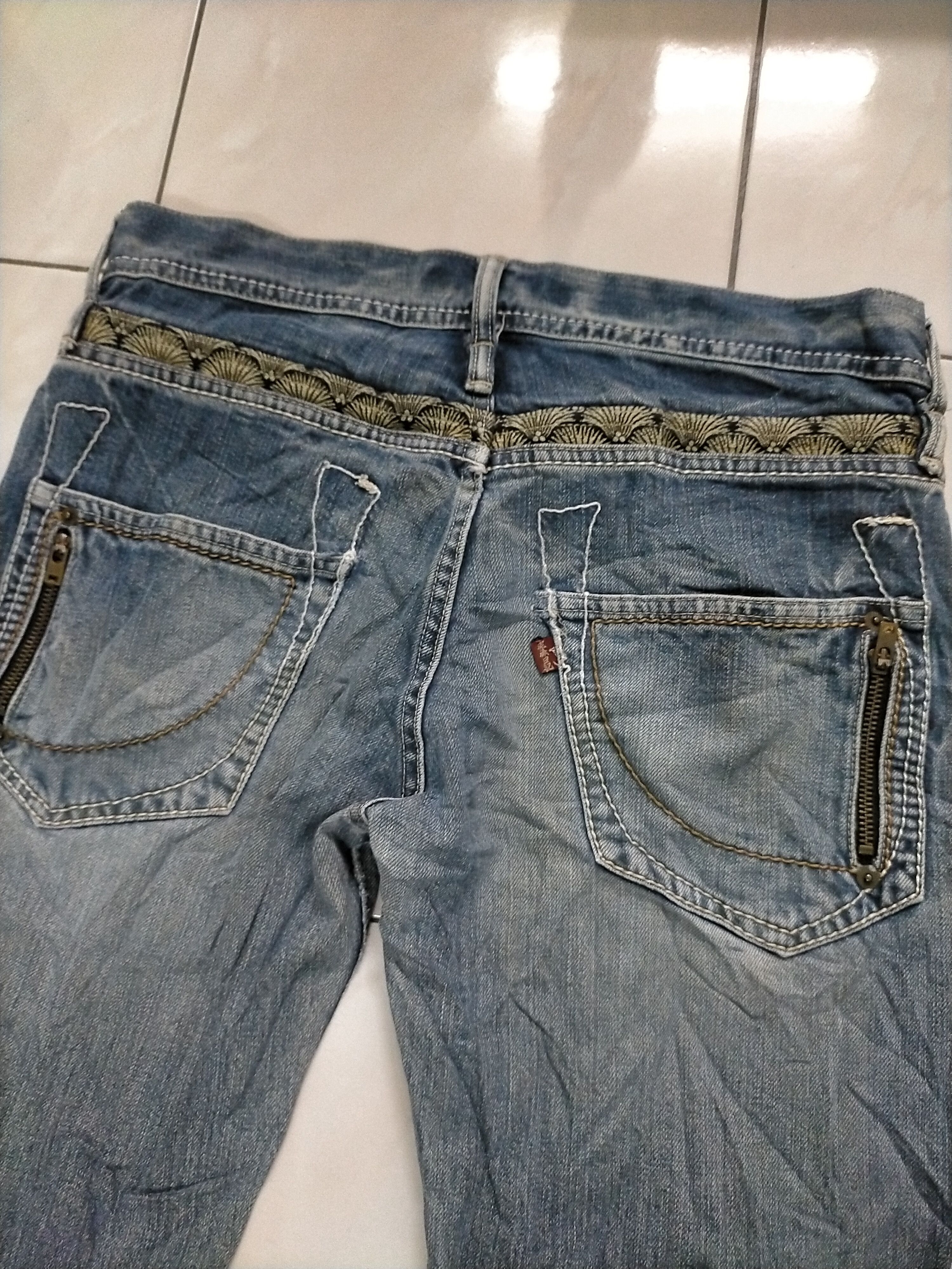 Japanese Brand Japan Gemstone Embroidered Sukajan Jeans Size US 32 / EU 48 - 6 Thumbnail