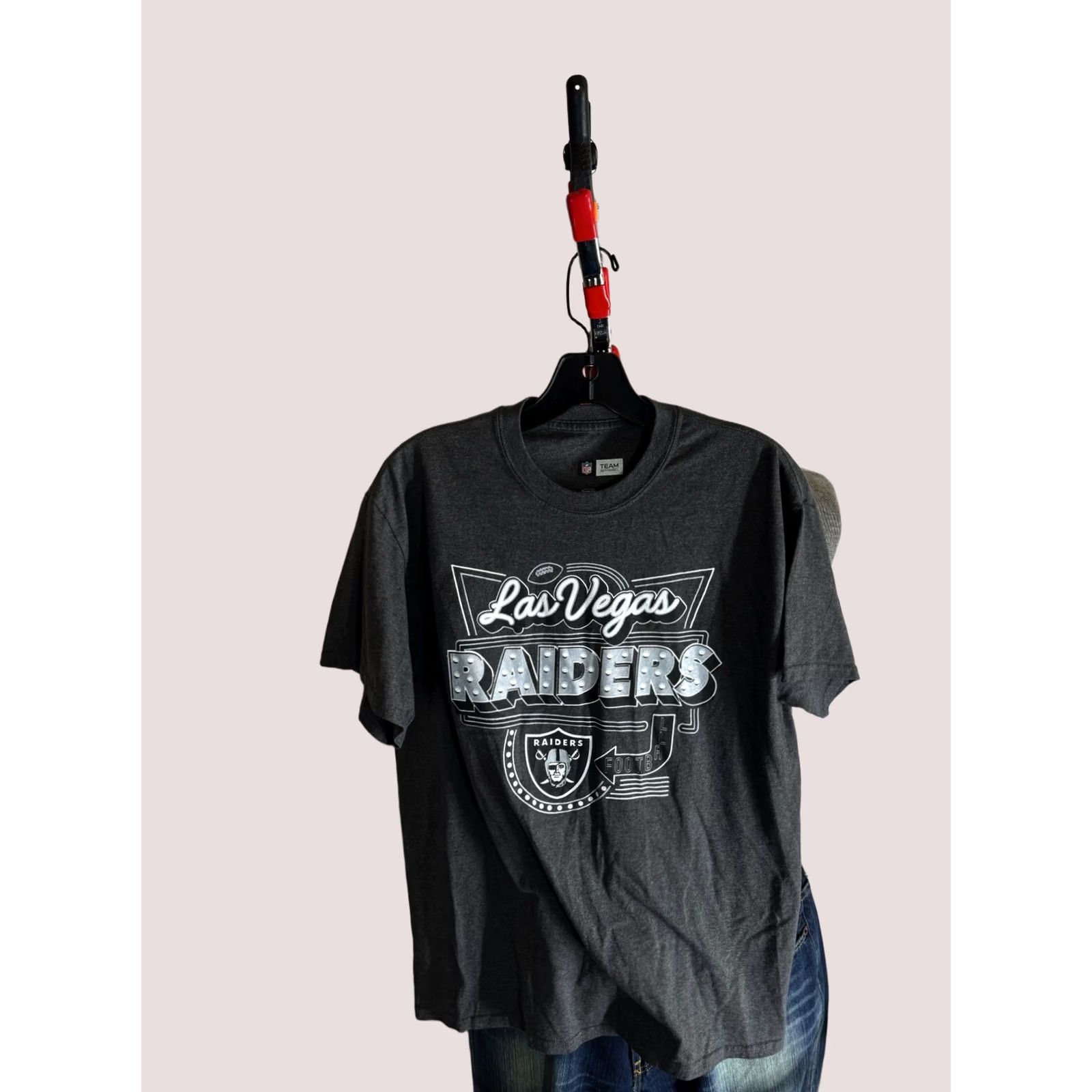 NFL NFL Raiders TEE Shirt M Mens Shirt NFL Las Vegas Raiders TEE SHIRT Medium M Sharp Size US M / EU 48-50 / 2 - 1 Thumbnail