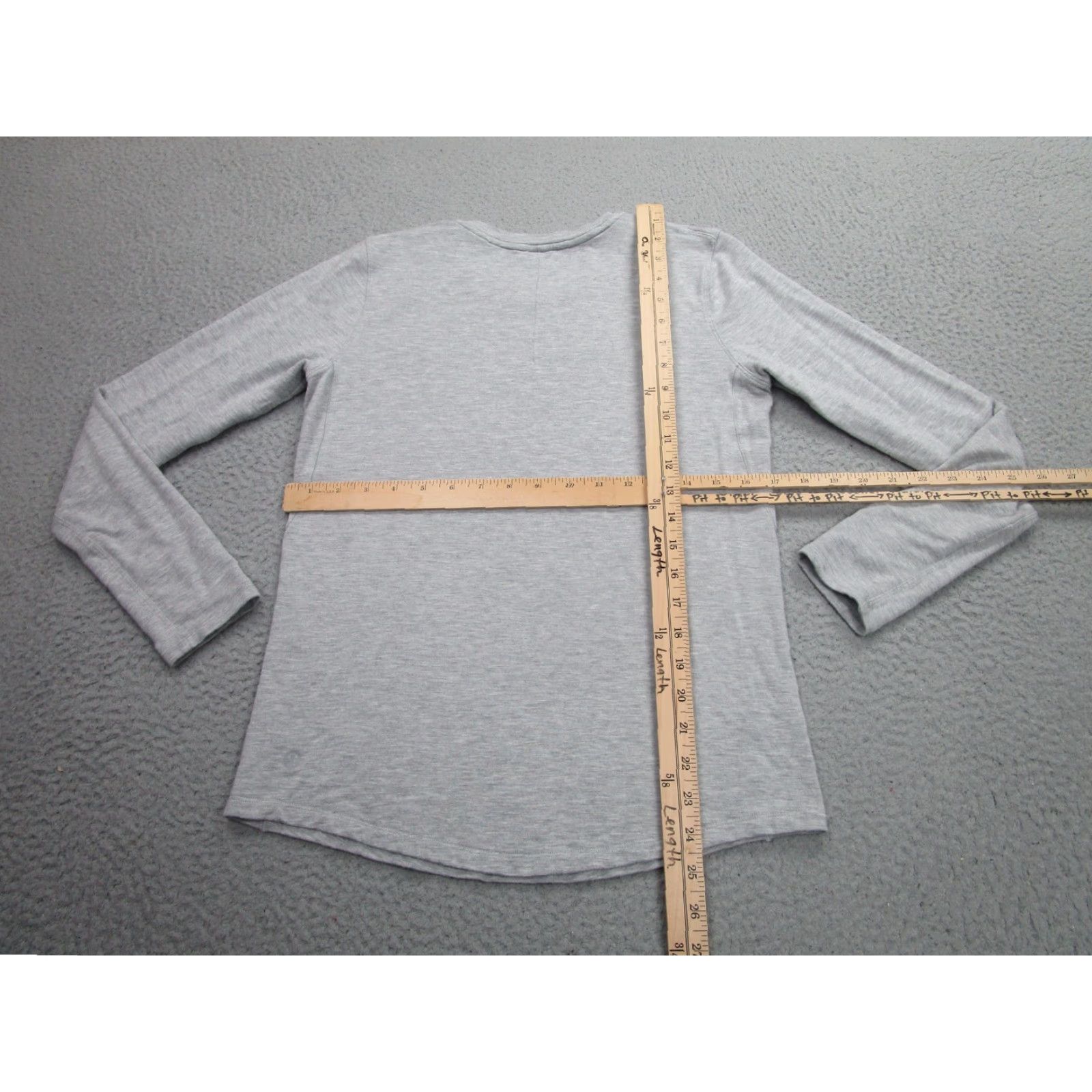 Lululemon Lululemon Shirt Womens M Gray Long Sleeve Crewneck Athletic Heather Training Size M / US 6-8 / IT 42-44 - 6 Thumbnail