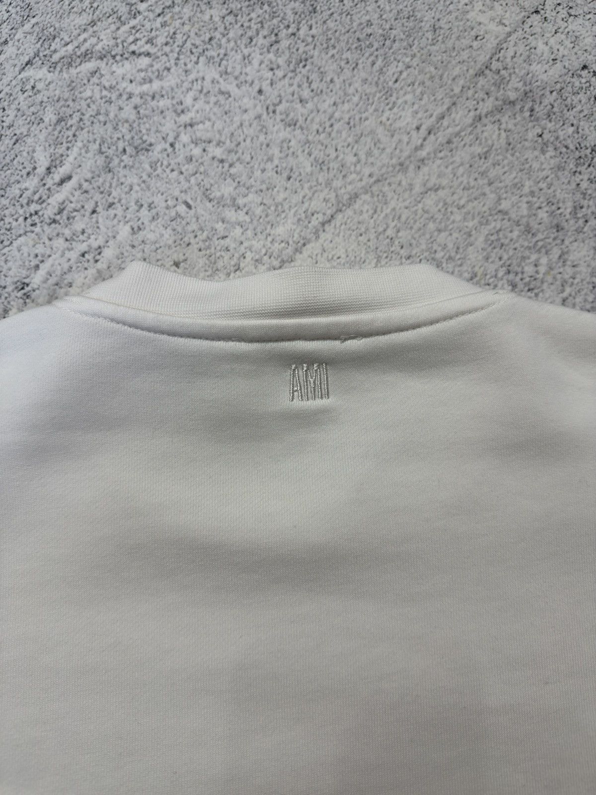AMI AMI Paris Sweatshirt White Red Heart Logo Crewneck Pullover Size US XL / EU 56 / 4 - 16 Thumbnail
