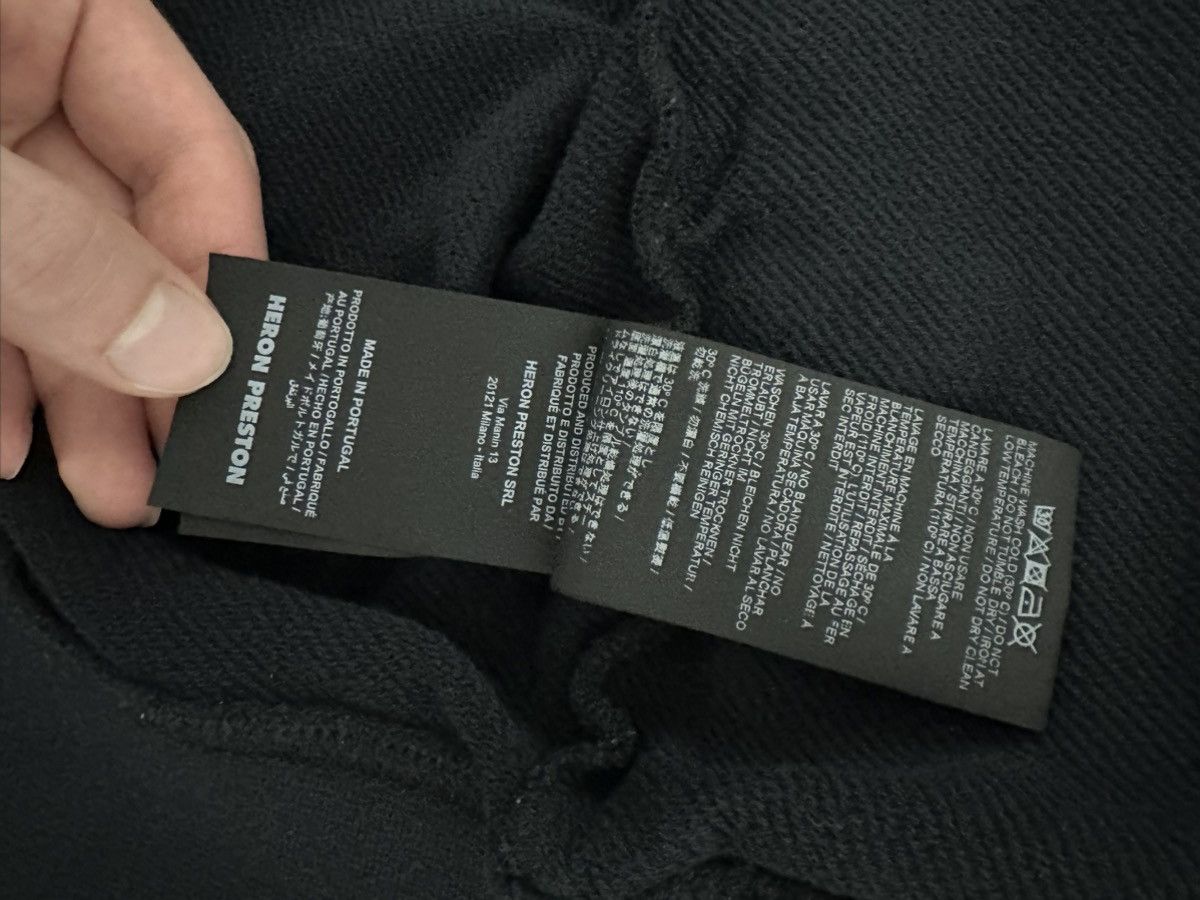 Heron Preston Heron Preston Graffiti Zip-Up Hoodie Size US M / EU 48-50 / 2 - 7 Thumbnail