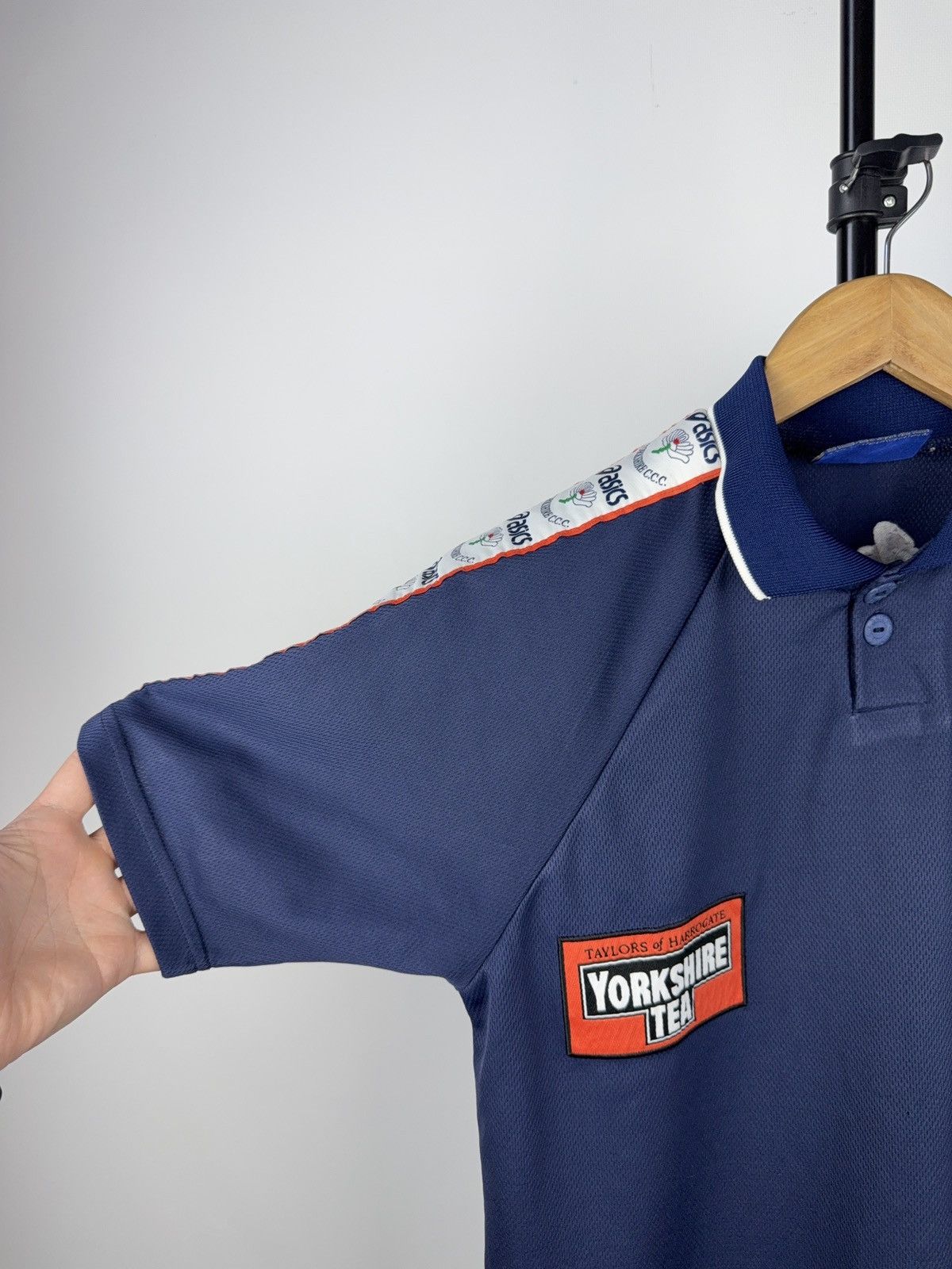 Asics × Vintage Vintage Asics Yorkshire Cricket Polo Shirt Made in UK 2000s Size US XS / EU 42 / 0 - 5 Thumbnail