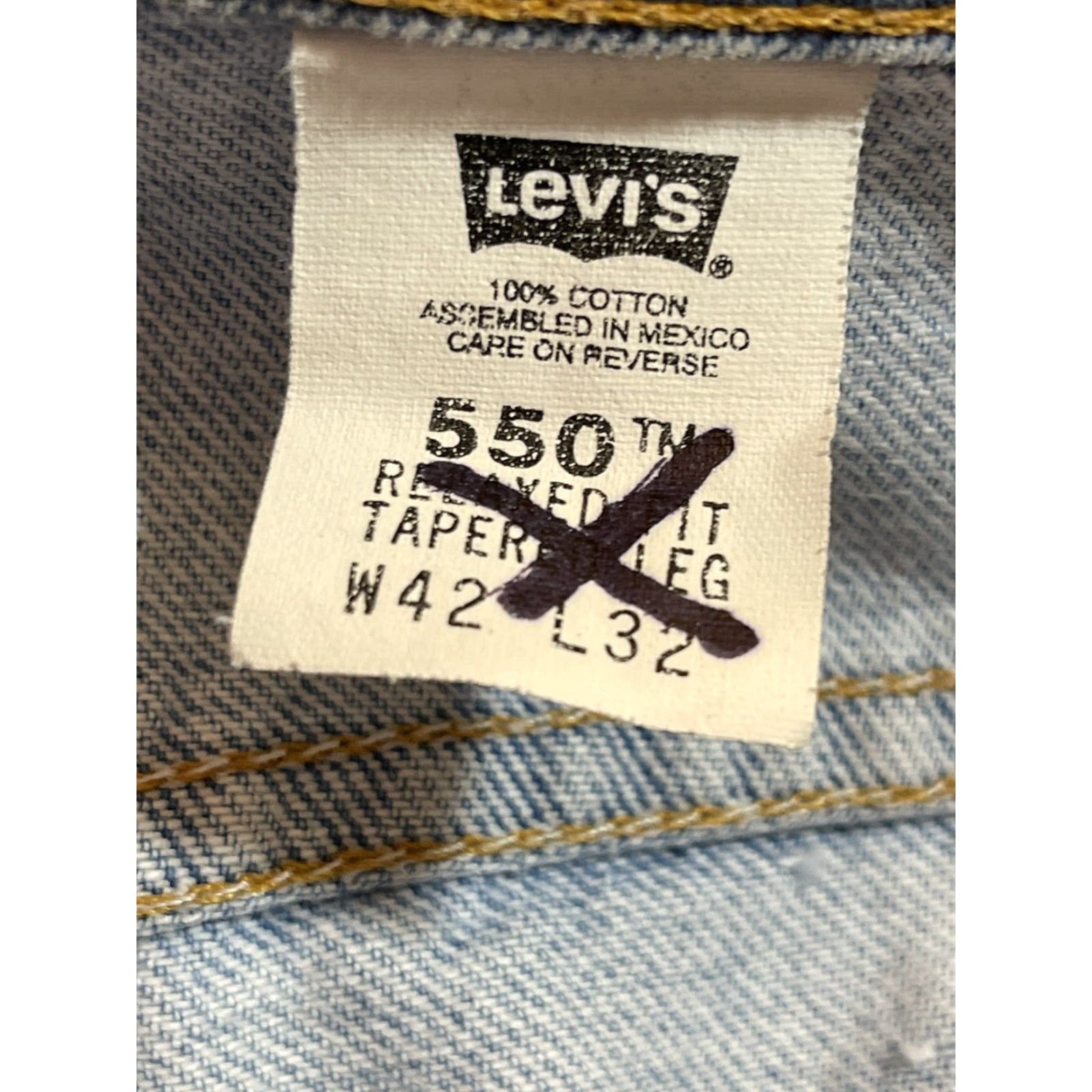 Levi's VINTAGE Levi’s 550 Jeans Denim Men Relaxed Fit 42x32 Blue 90s Theme Mens Jeans Size US 42 / EU 58 - 2 Thumbnail