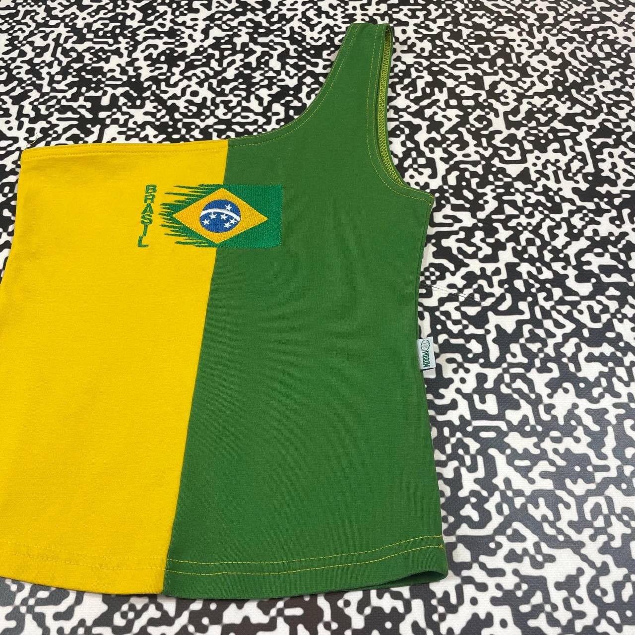 Vintage Vintage Y2K Brasil Retro Soccer Style Tank Top Blokecore Size M / US 6-8 / IT 42-44 - 4 Thumbnail