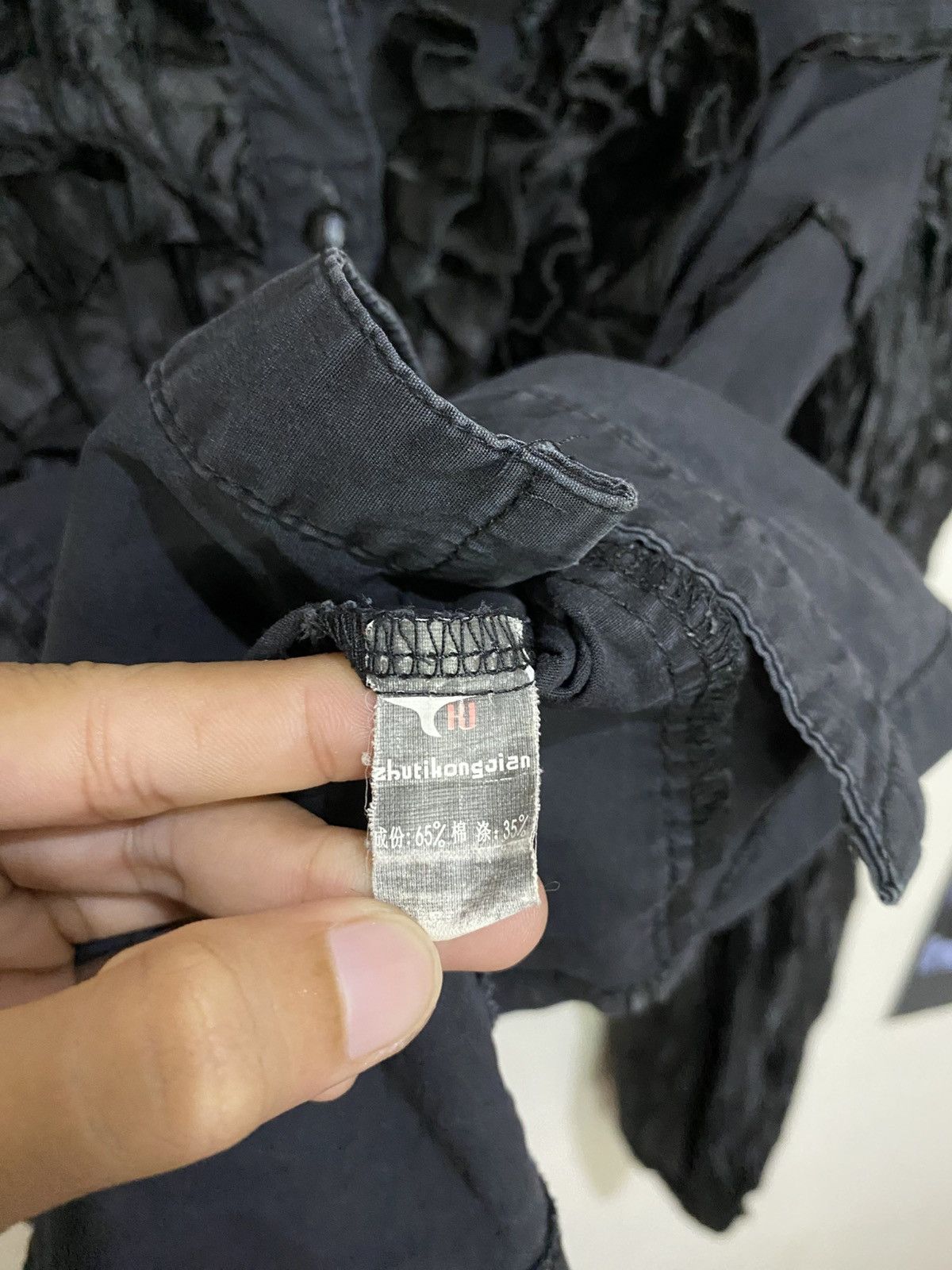 Black Ruffled Blouse If Six Was Nine Style