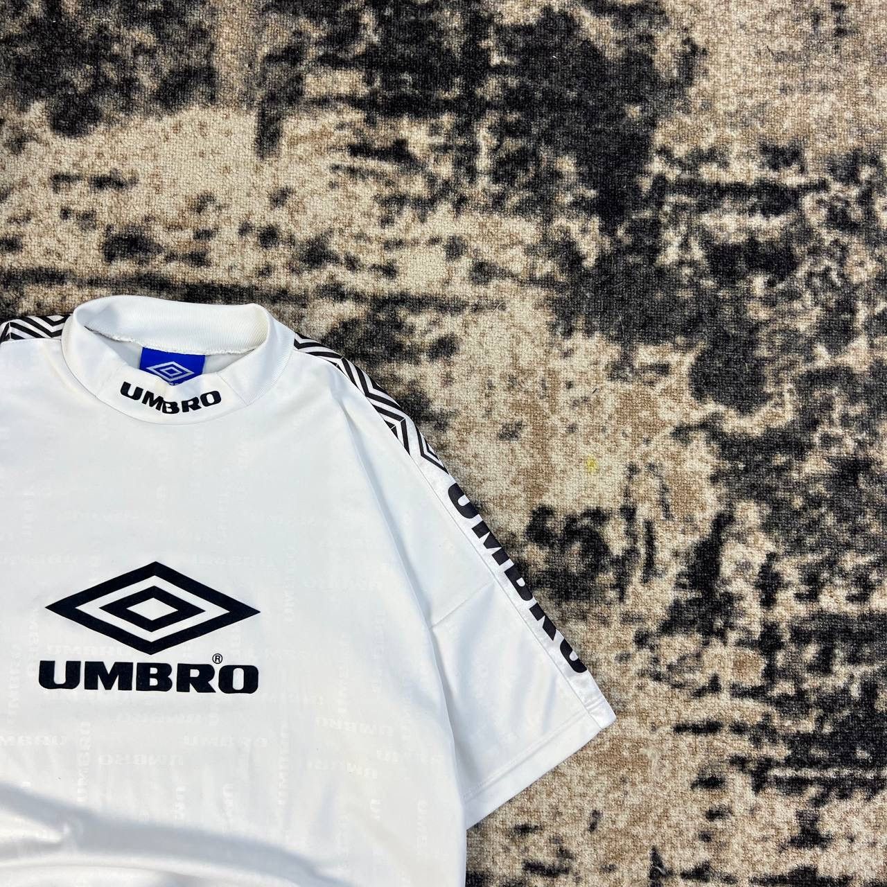 Umbro Umbro Vintage Y2K Big Logo Crewneck Oversized T-Shirt Size US M / EU 48-50 / 2 - 2 Thumbnail