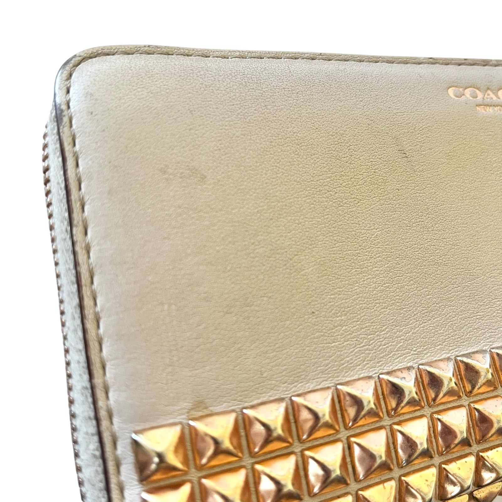 Coach Coach Legacy Studded Accordion Parchment Leather Zip Wallet Size ONE SIZE - 8 Thumbnail