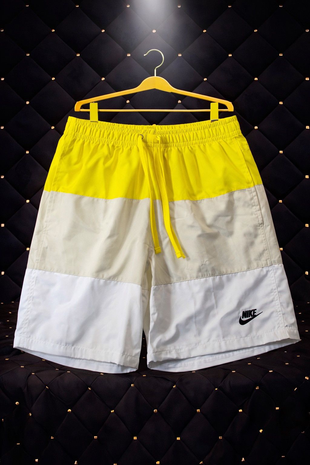 Nike NIKE FUTURA LOGO COLORBLOCK SHORTS Size US 32 / EU 48 - 1 Preview