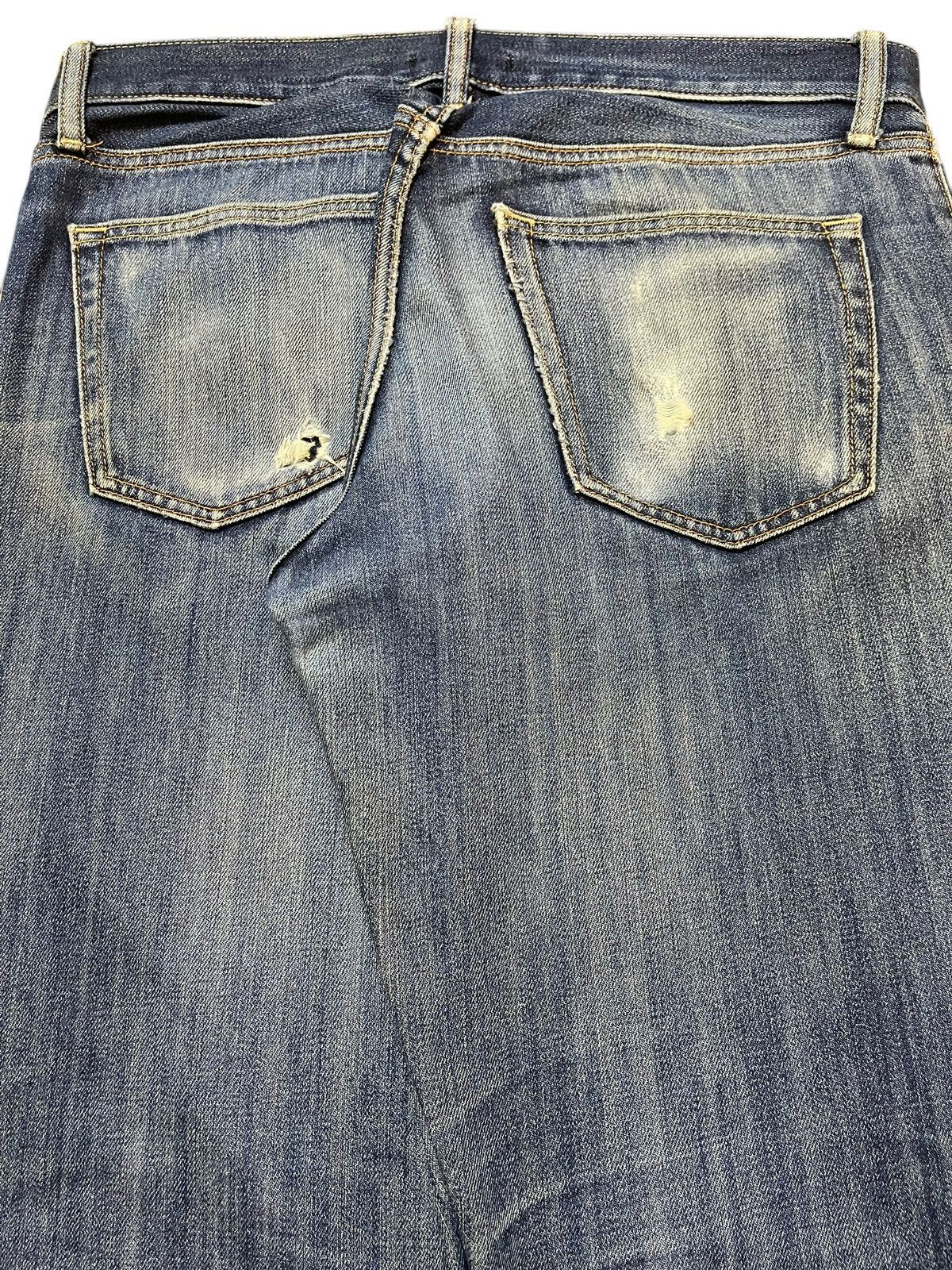 Uniqlo Vintage Japanese Uniqlo Blue Faded Wash Distress Style Jeans Size US 34 / EU 50 - 6 Thumbnail