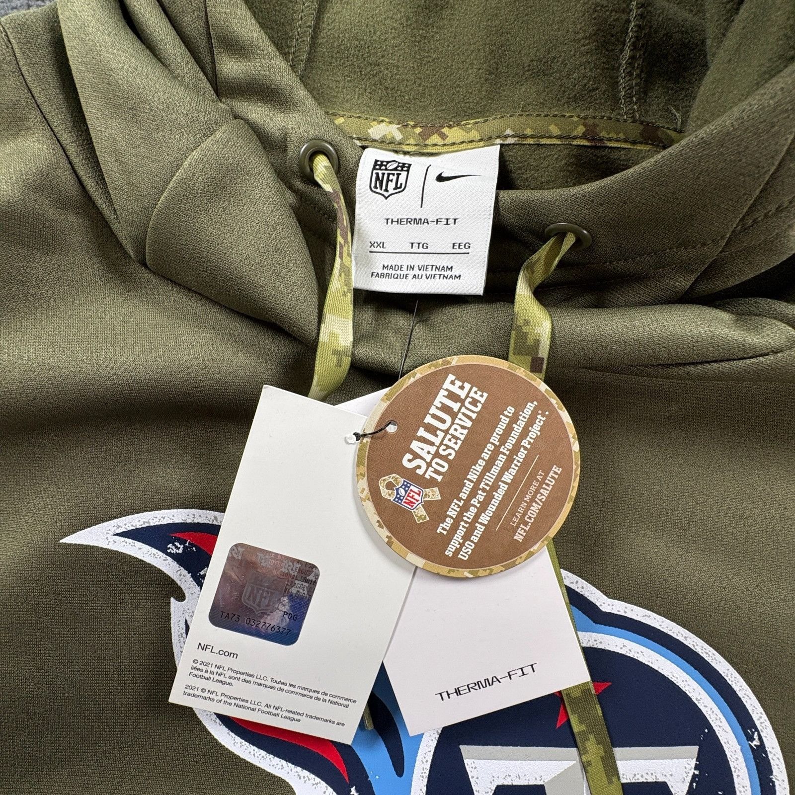 Nike Nike Tennessee Titans Salute To Service Hoodie Mens XXL Camo Size US XXL / EU 58 / 5 - 12 Thumbnail