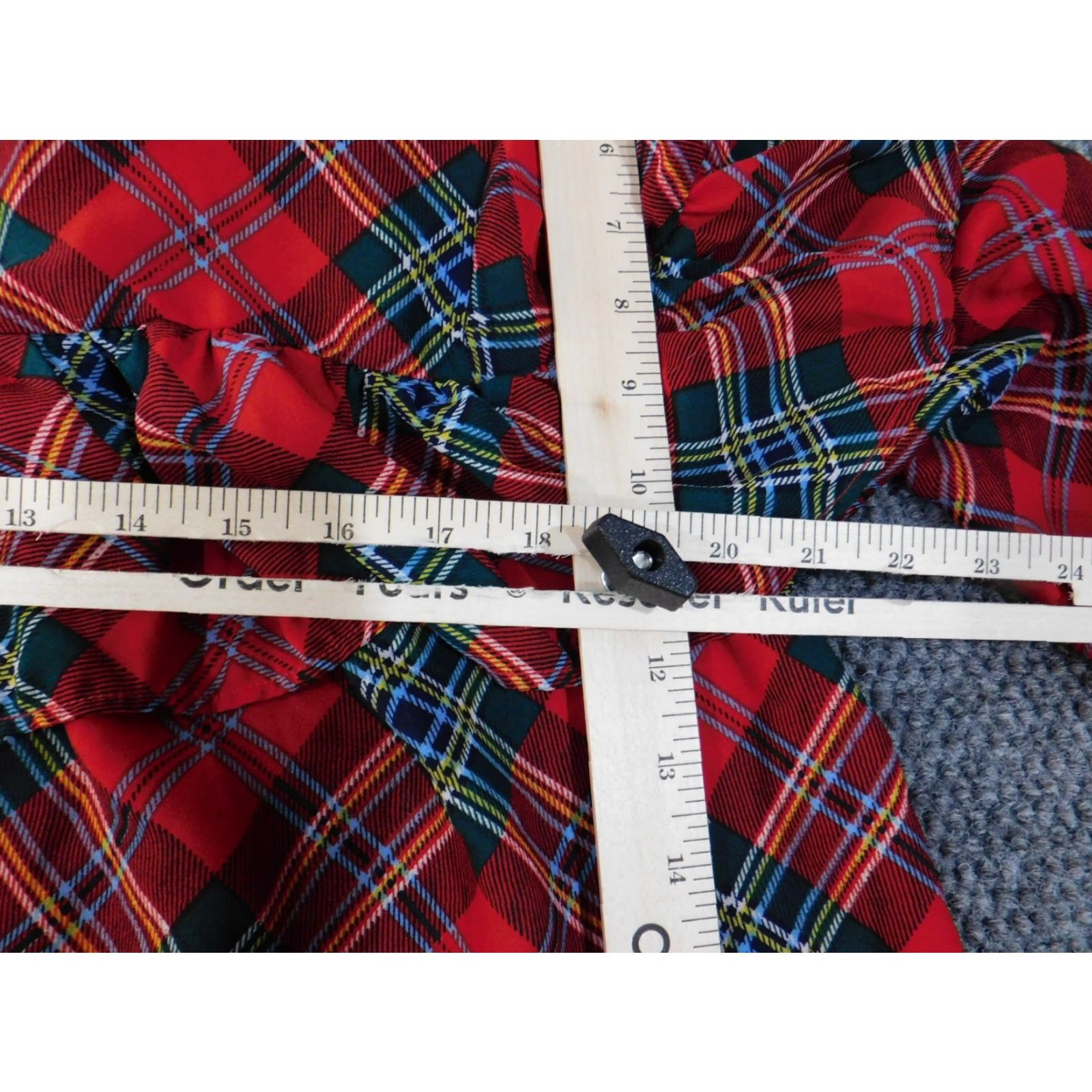 Vintage Crown & Ivy Blouse Shirt Womens Large Red Plaid Knit Polyester Round Neck Pullover Casual Long Sleeve Regular Fit Size L / US 10 / IT 46 - 5 Thumbnail