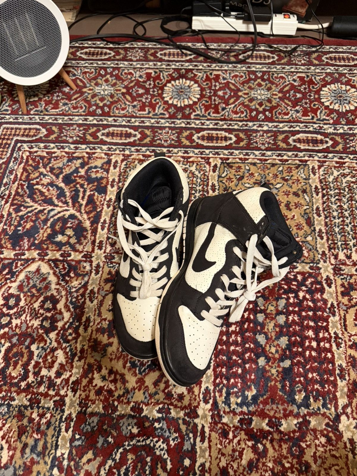 Nike Nike Dunk High Black White Size US 9 / EU 42 - 6 Thumbnail