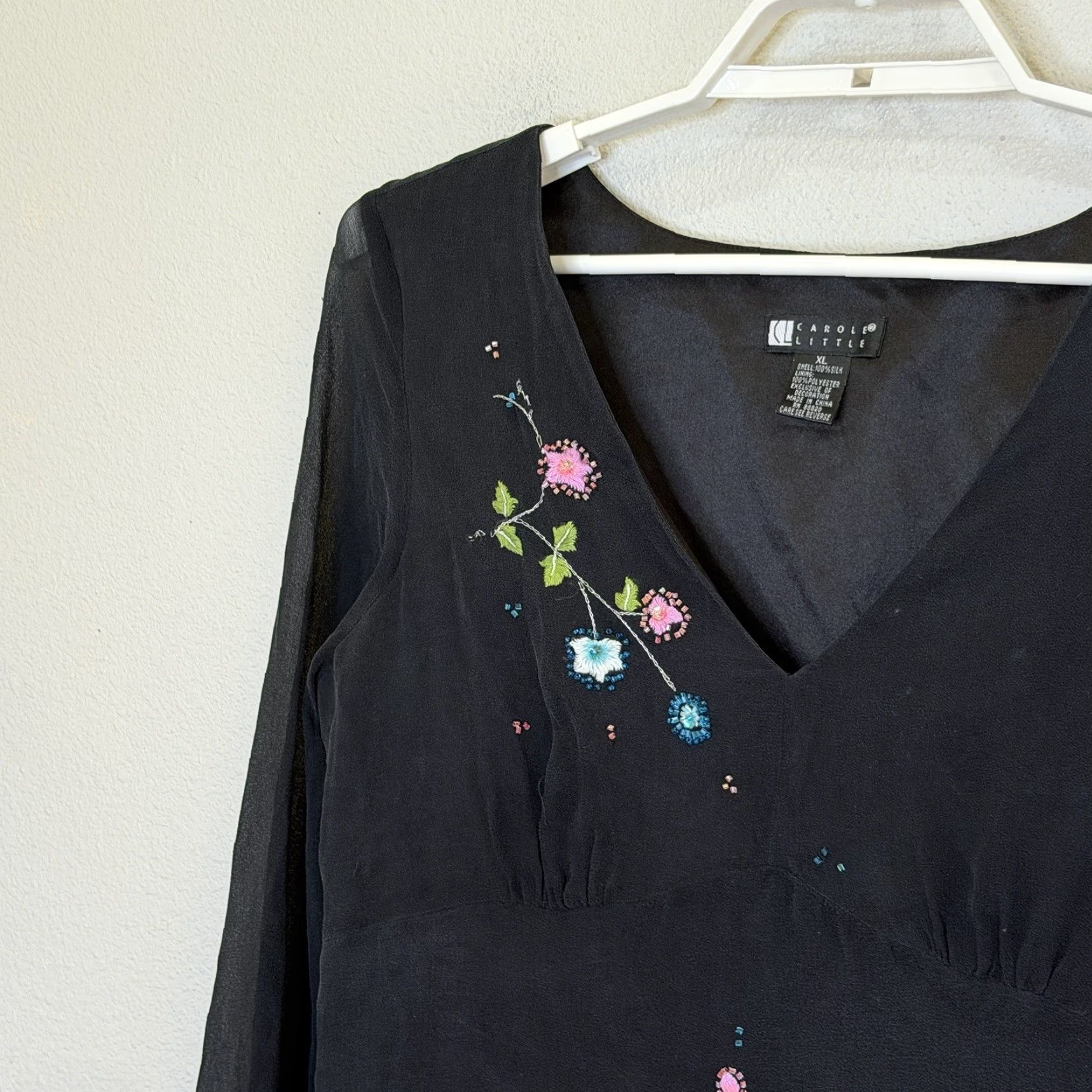 Vintage VINTAGE Carole Little Top Womens XL Black Silk Beaded Embroidered Floral V-Neck Long Sleeve Bodice Lined Blouse Womens. Size XL / US 12-14 / IT 48-50 - 3 Thumbnail