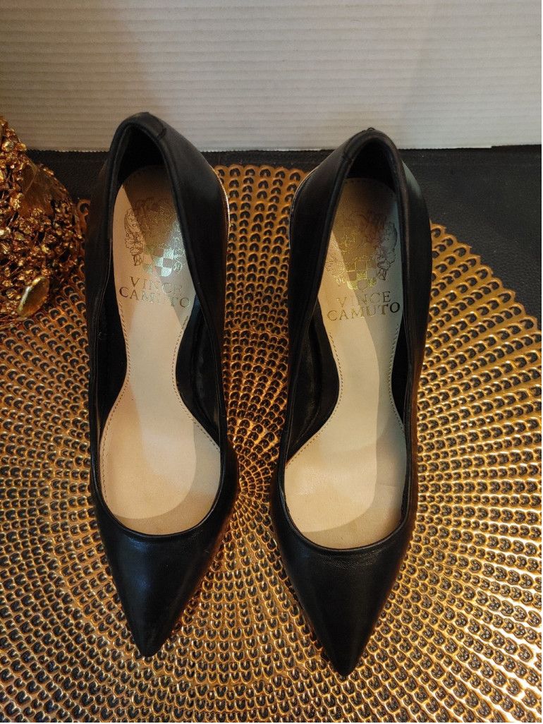Vince Camuto Vince Camuto Leather Heels Size 6M Size US 6 / IT 36 - 3 Thumbnail